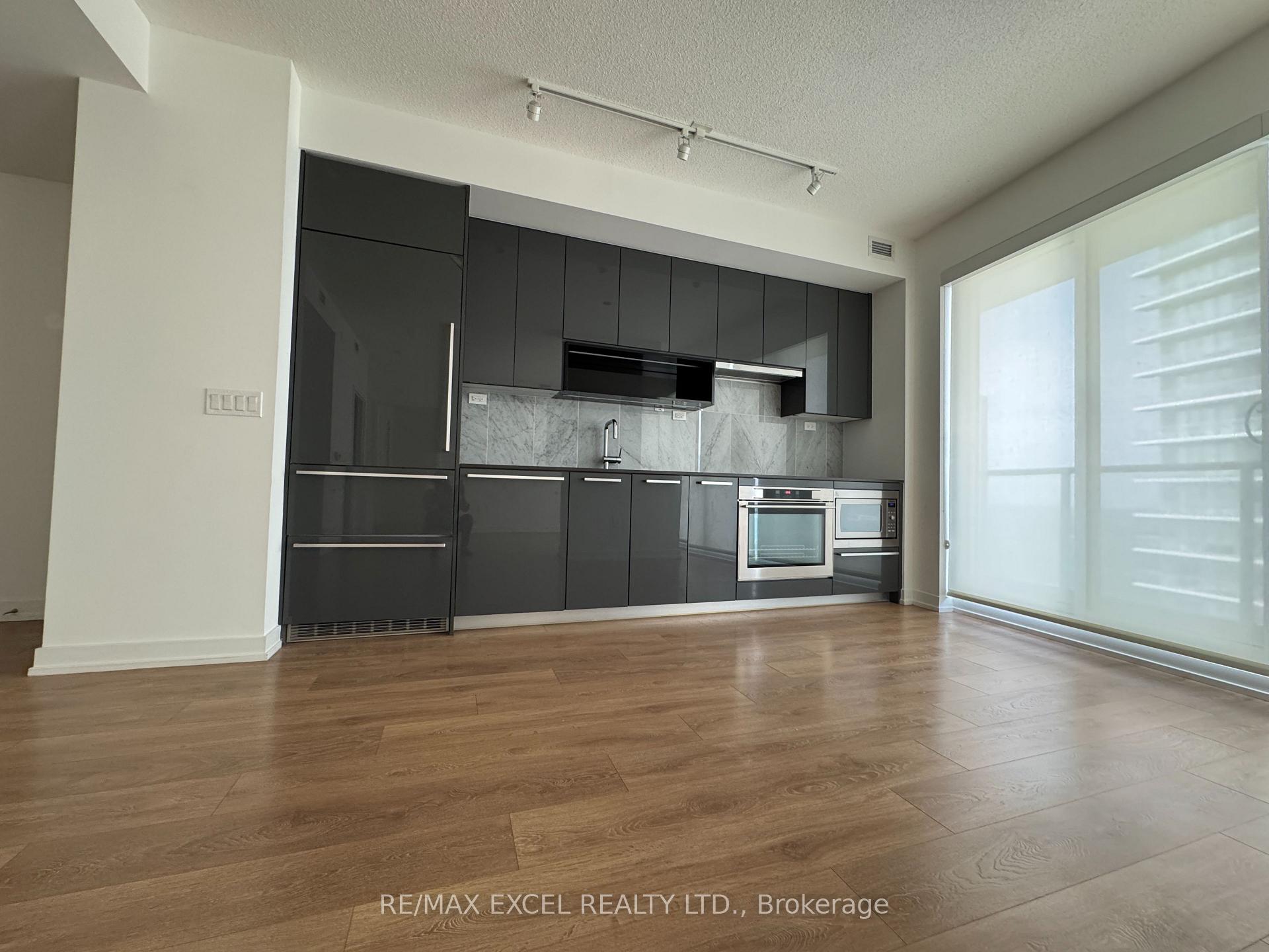 Photo 8 of Unit 3106, 117 Mcmahon Drive, North York, Bayview Village — HOMEH