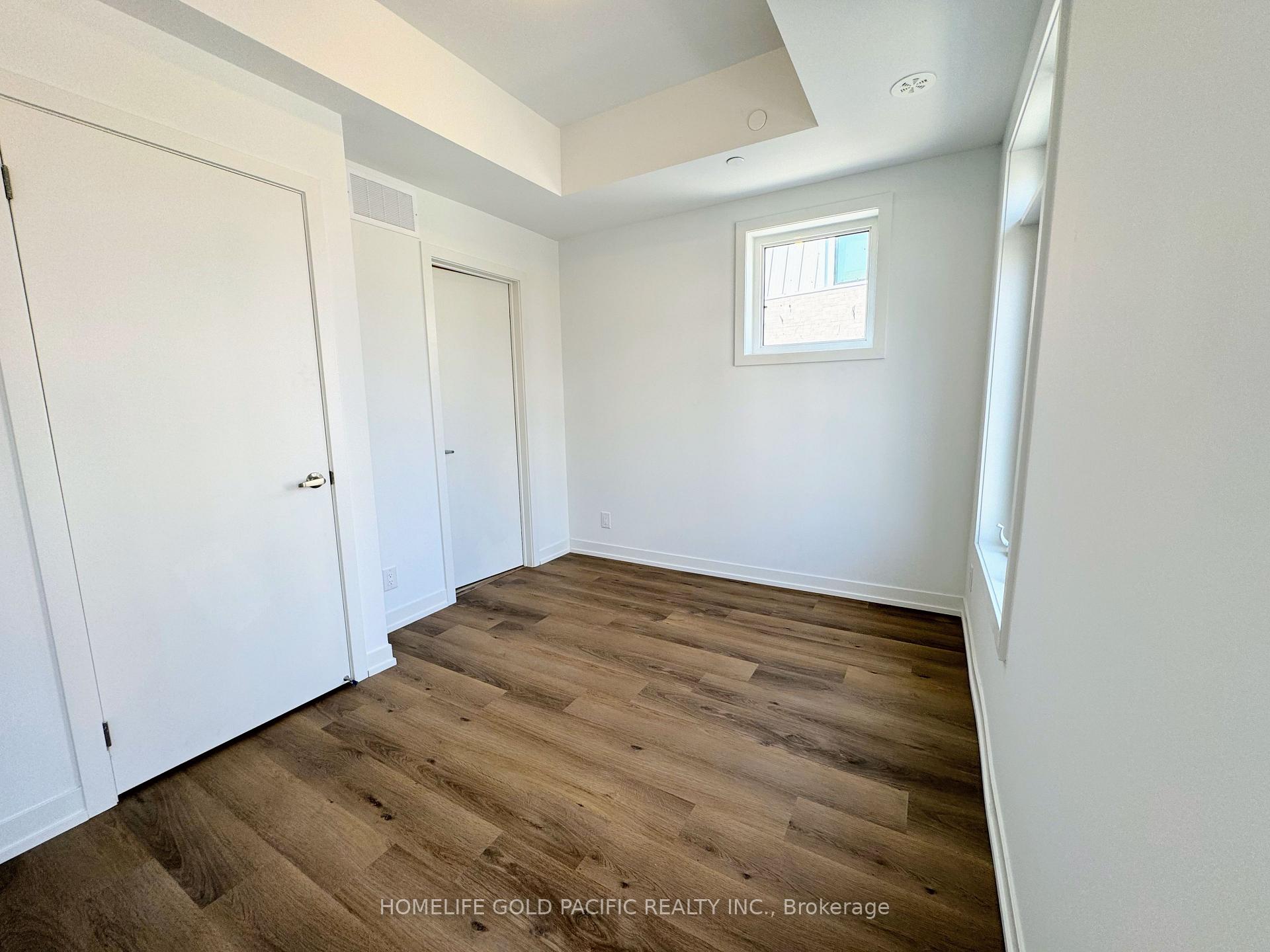 Photo 21 of 5 Spruce Pines Crescent, North York, Victoria Village — HOMEH
