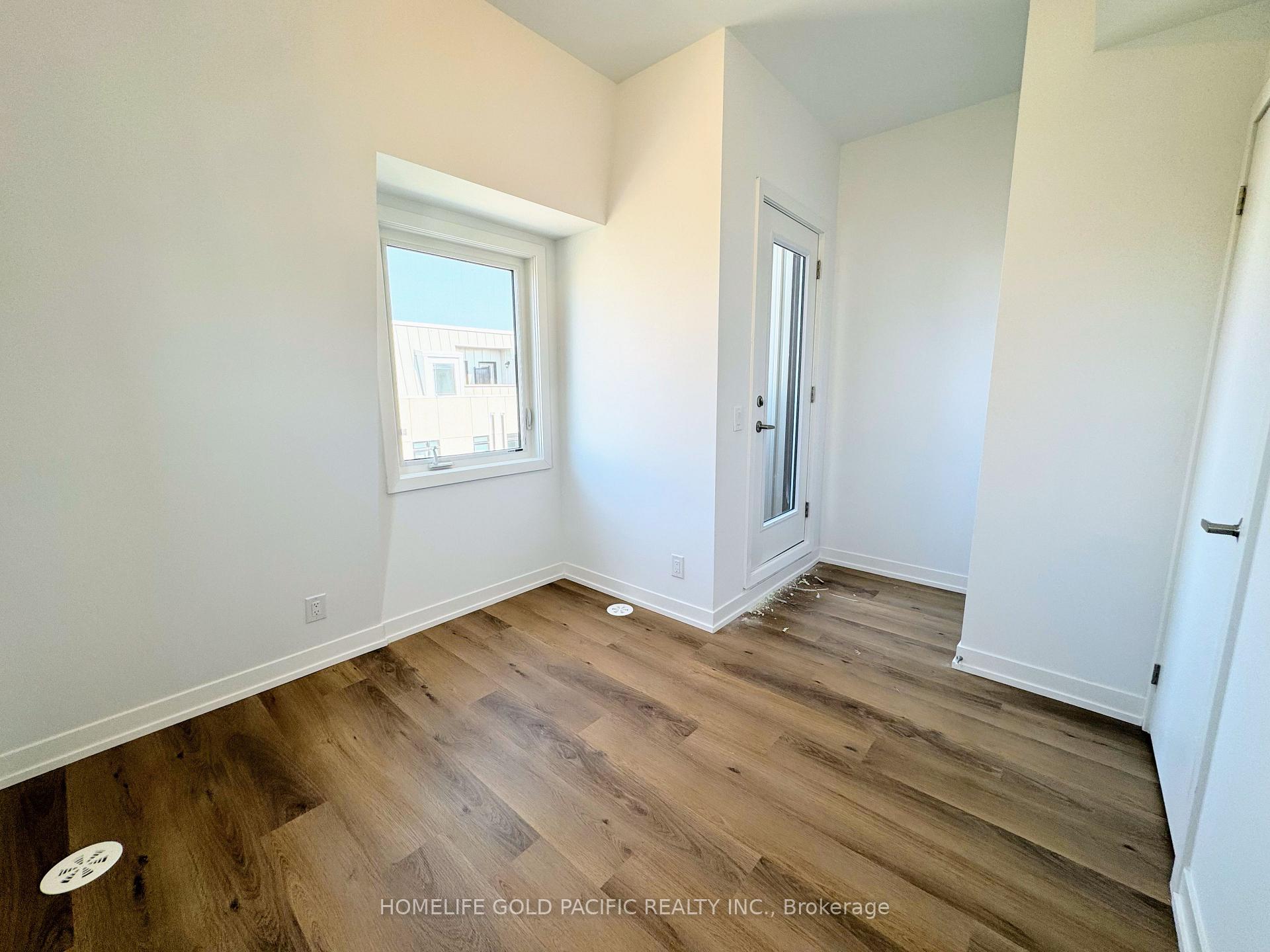 Photo 26 of 5 Spruce Pines Crescent, North York, Victoria Village — HOMEH