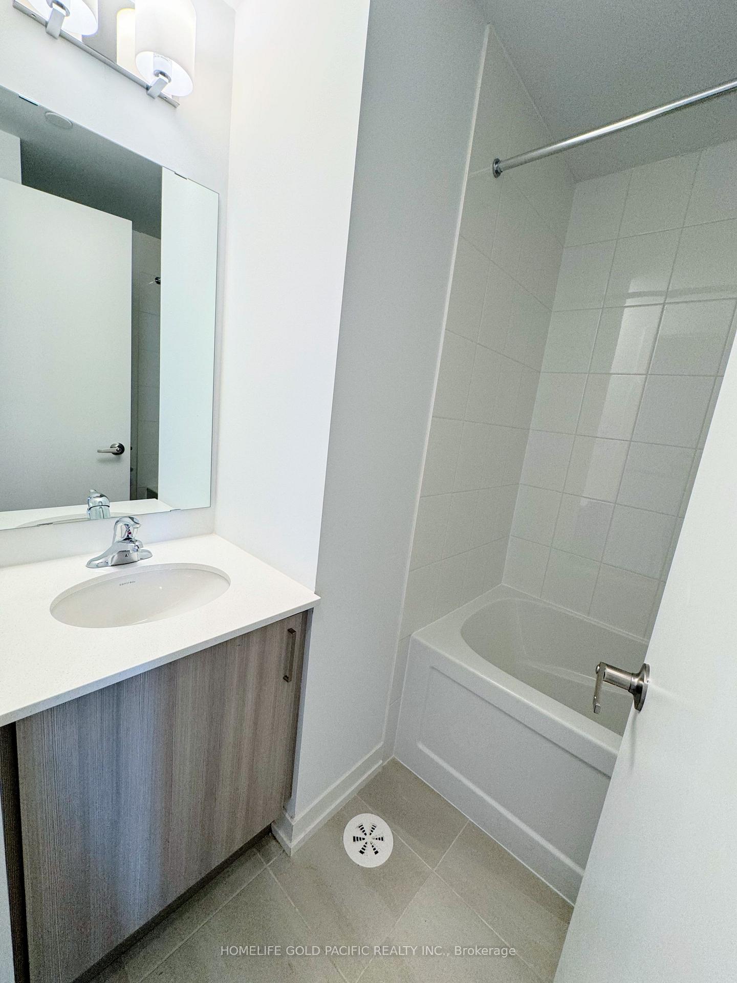 Photo 29 of 5 Spruce Pines Crescent, North York, Victoria Village — HOMEH