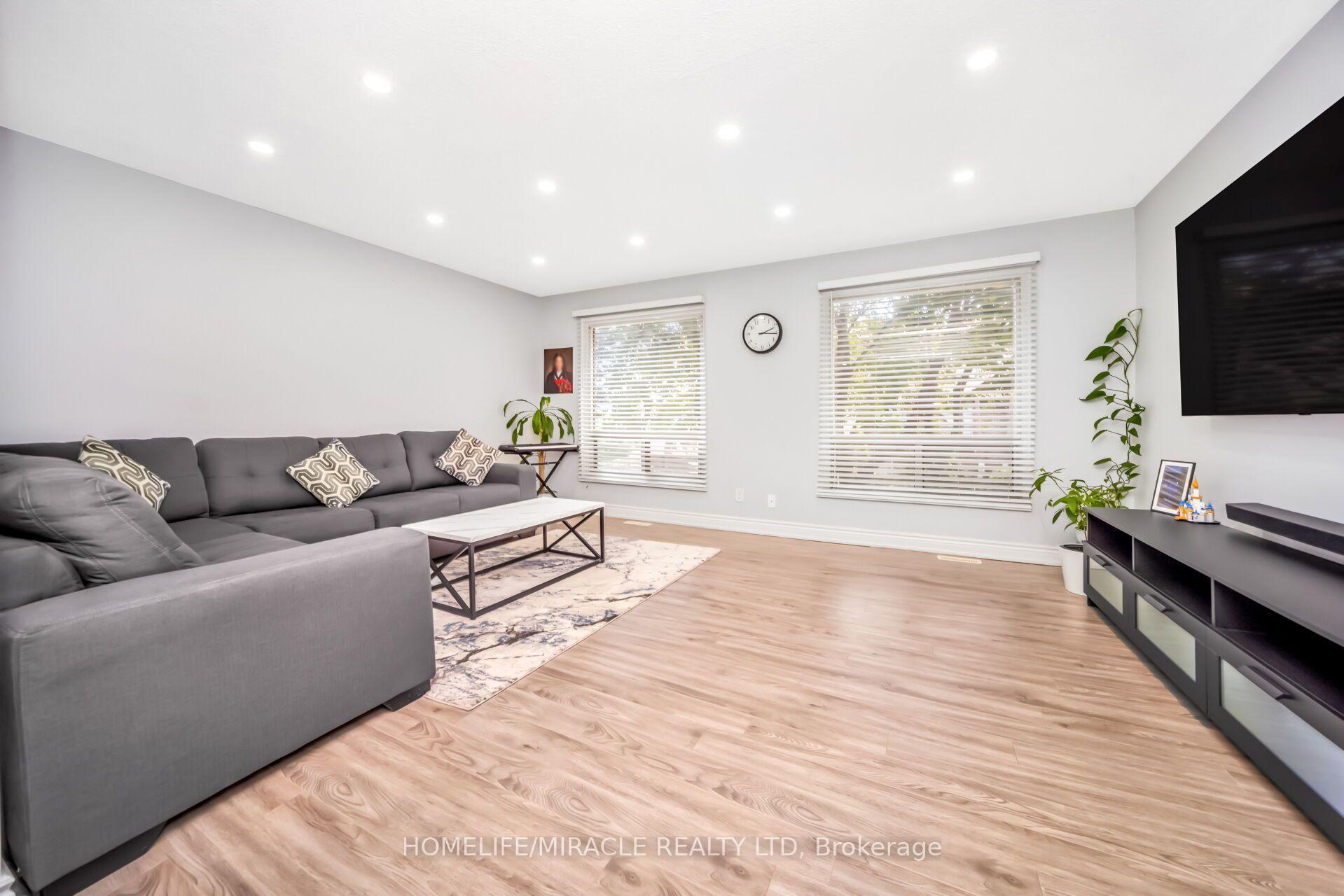 Photo 14 of 25 Carleton Place, Brampton, Bramalea West Industrial — HOMEH