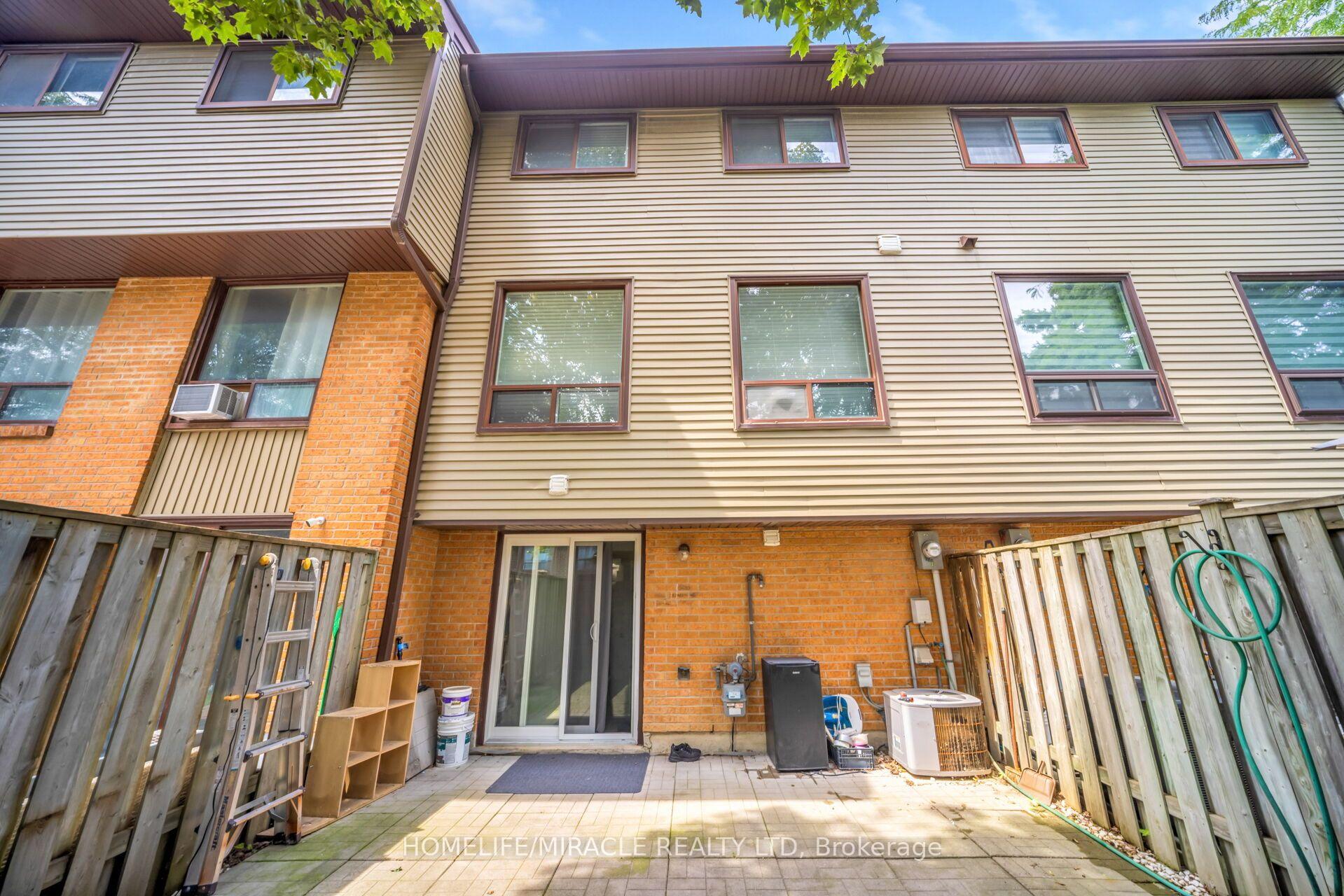 Photo 42 of 25 Carleton Place, Brampton, Bramalea West Industrial — HOMEH