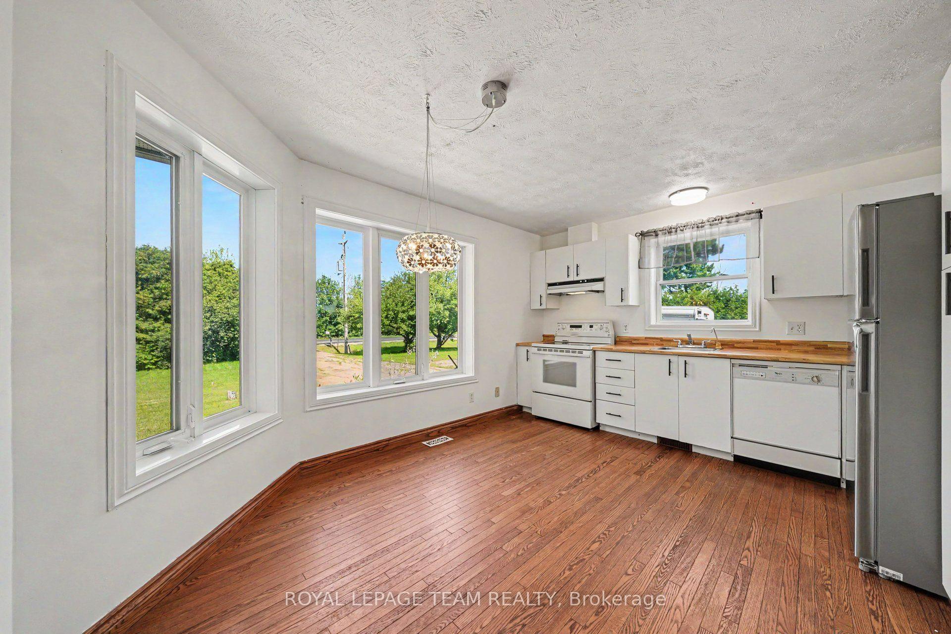 Photo 7 of 978 Rideau Road, Ottawa, Riverside South/Gloucester Glen — HOMEH