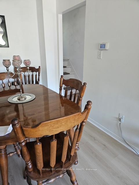 Photo 7 of 97 Guildwood Drive, Hamilton, Gurnett — HOMEH
