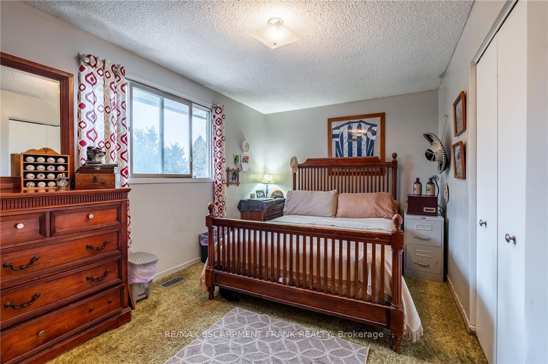 Photo 21 of 97 Guildwood Drive, Hamilton, Gurnett — HOMEH