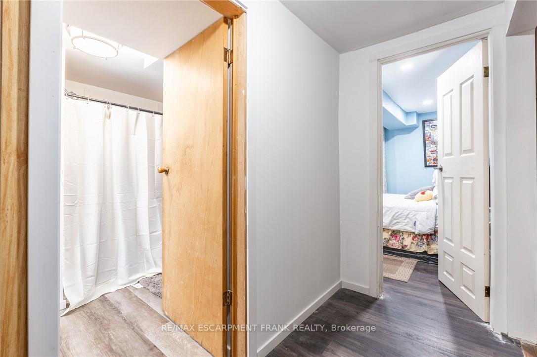 Photo 31 of 97 Guildwood Drive, Hamilton, Gurnett — HOMEH