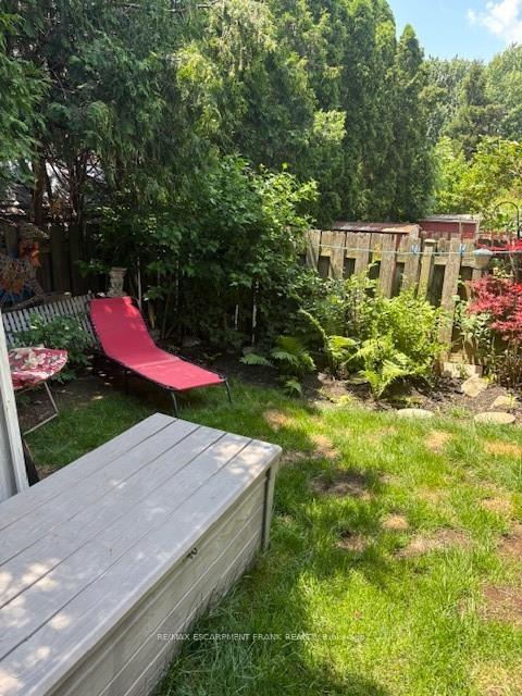 Photo 37 of 97 Guildwood Drive, Hamilton, Gurnett — HOMEH