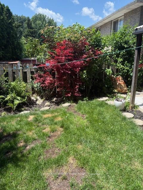 Photo 38 of 97 Guildwood Drive, Hamilton, Gurnett — HOMEH