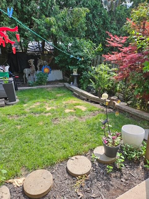 Photo 40 of 97 Guildwood Drive, Hamilton, Gurnett — HOMEH