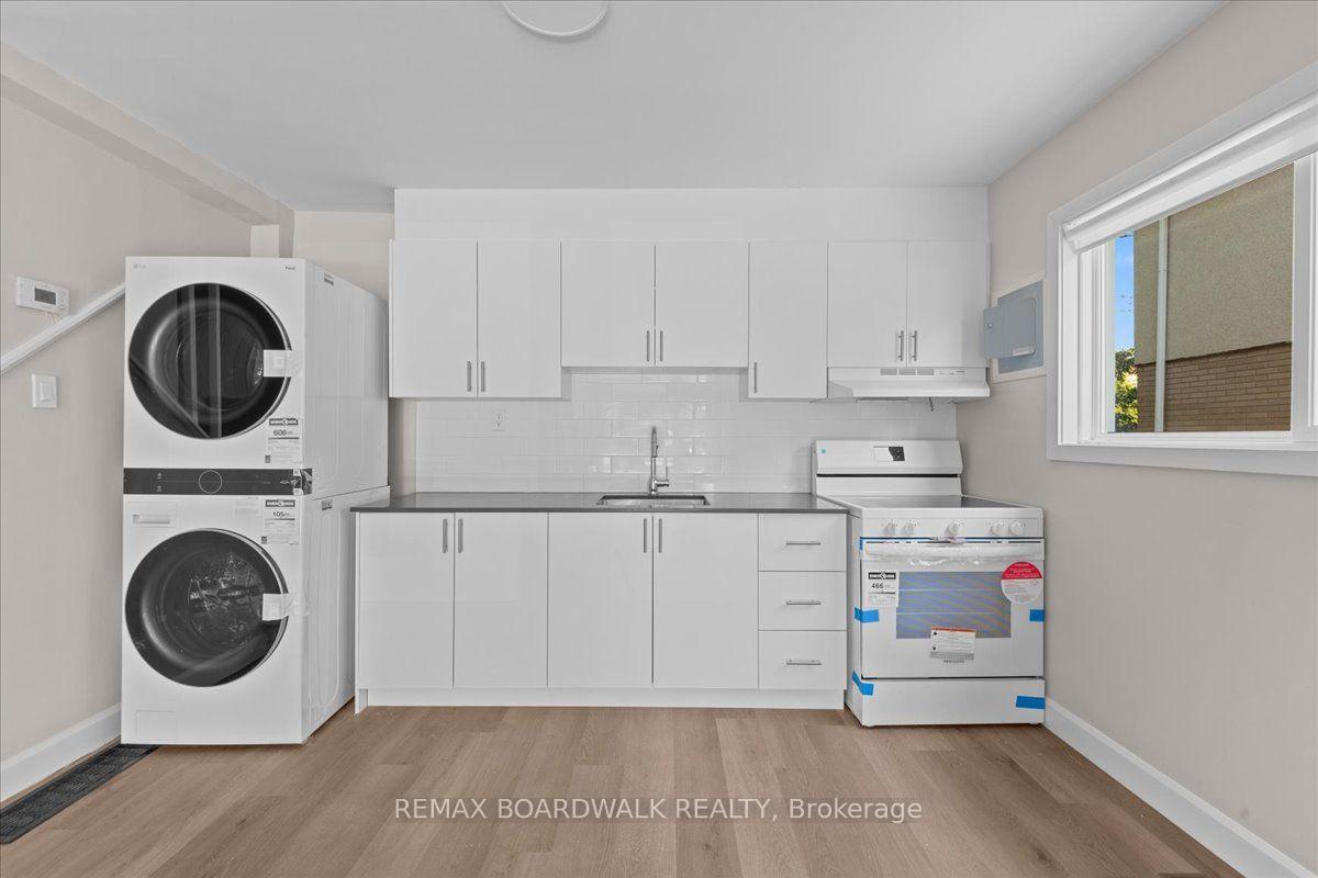 Photo 11 of 999 Meadowlands Drive, Ottawa, Carleton Square — HOMEH