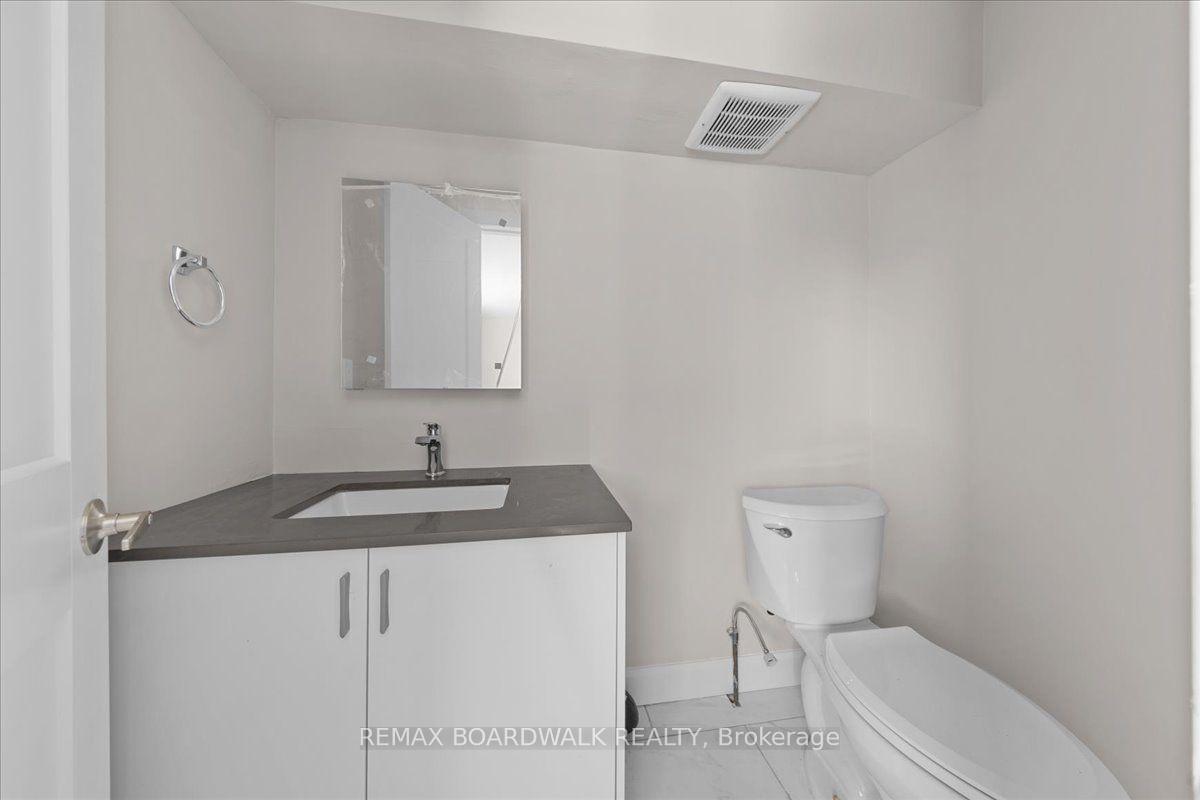 Photo 22 of 999 Meadowlands Drive, Ottawa, Carleton Square — HOMEH