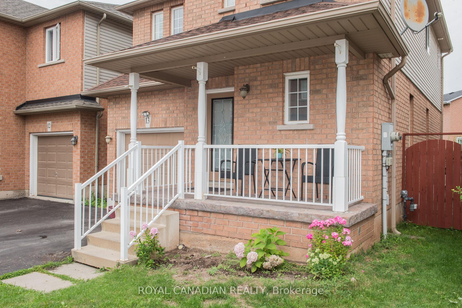 Photo 4 of Unit 13, 78 Peachwood Crescent, Hamilton, Stoney Creek — HOMEH