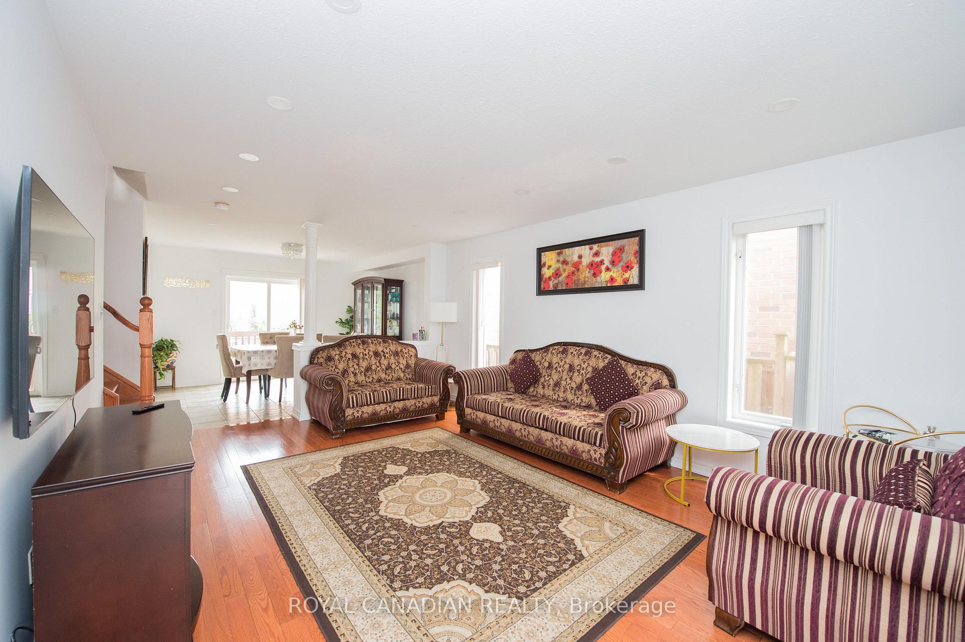 Photo 14 of Unit 13, 78 Peachwood Crescent, Hamilton, Stoney Creek — HOMEH