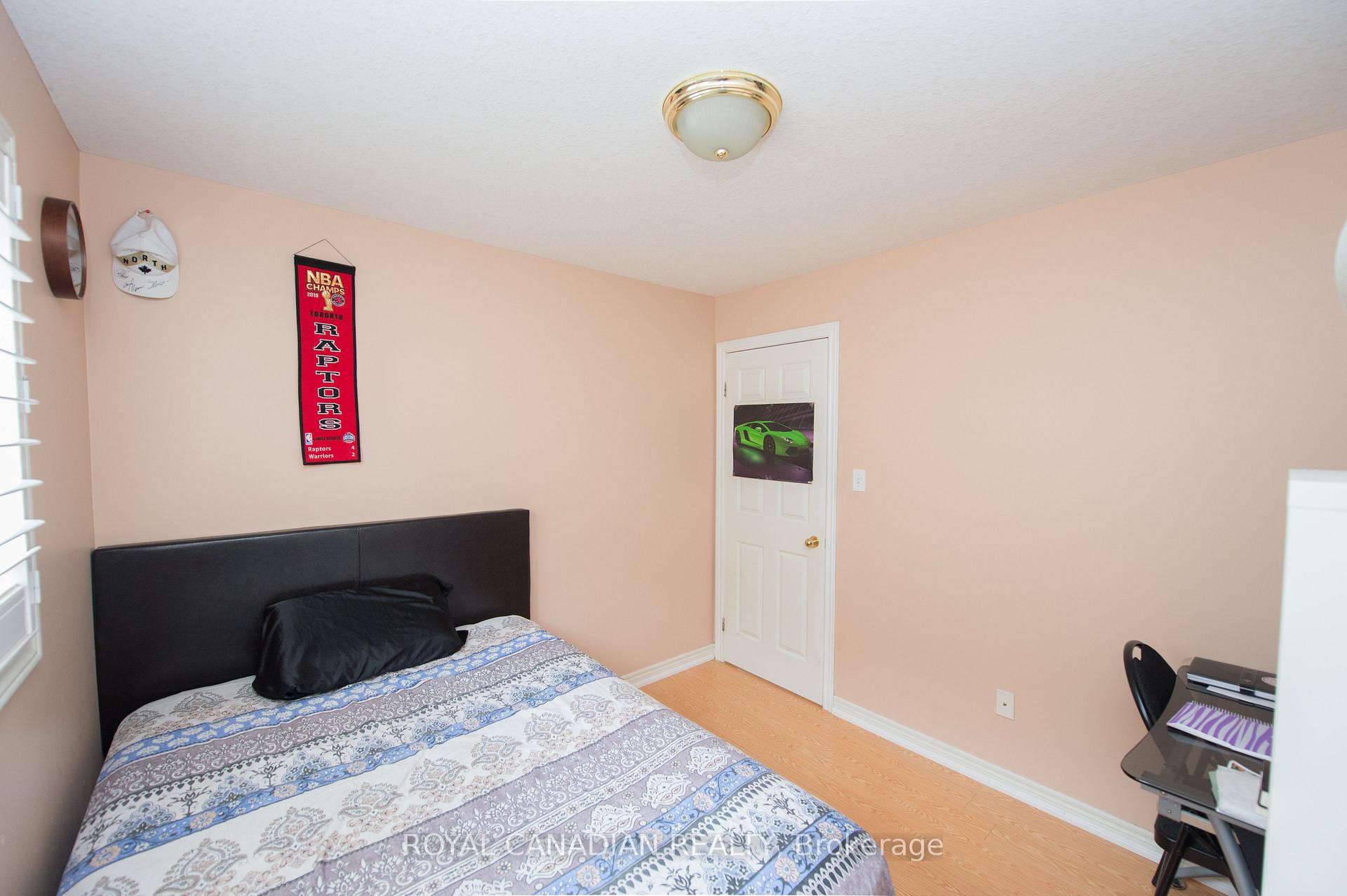 Photo 26 of Unit 13, 78 Peachwood Crescent, Hamilton, Stoney Creek — HOMEH
