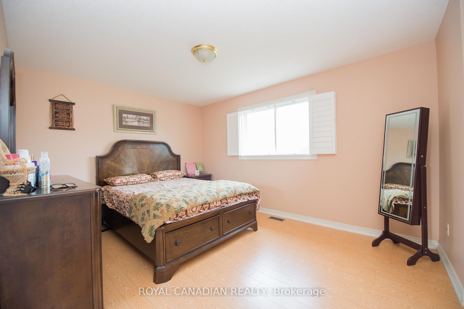 Photo 27 of Unit 13, 78 Peachwood Crescent, Hamilton, Stoney Creek — HOMEH