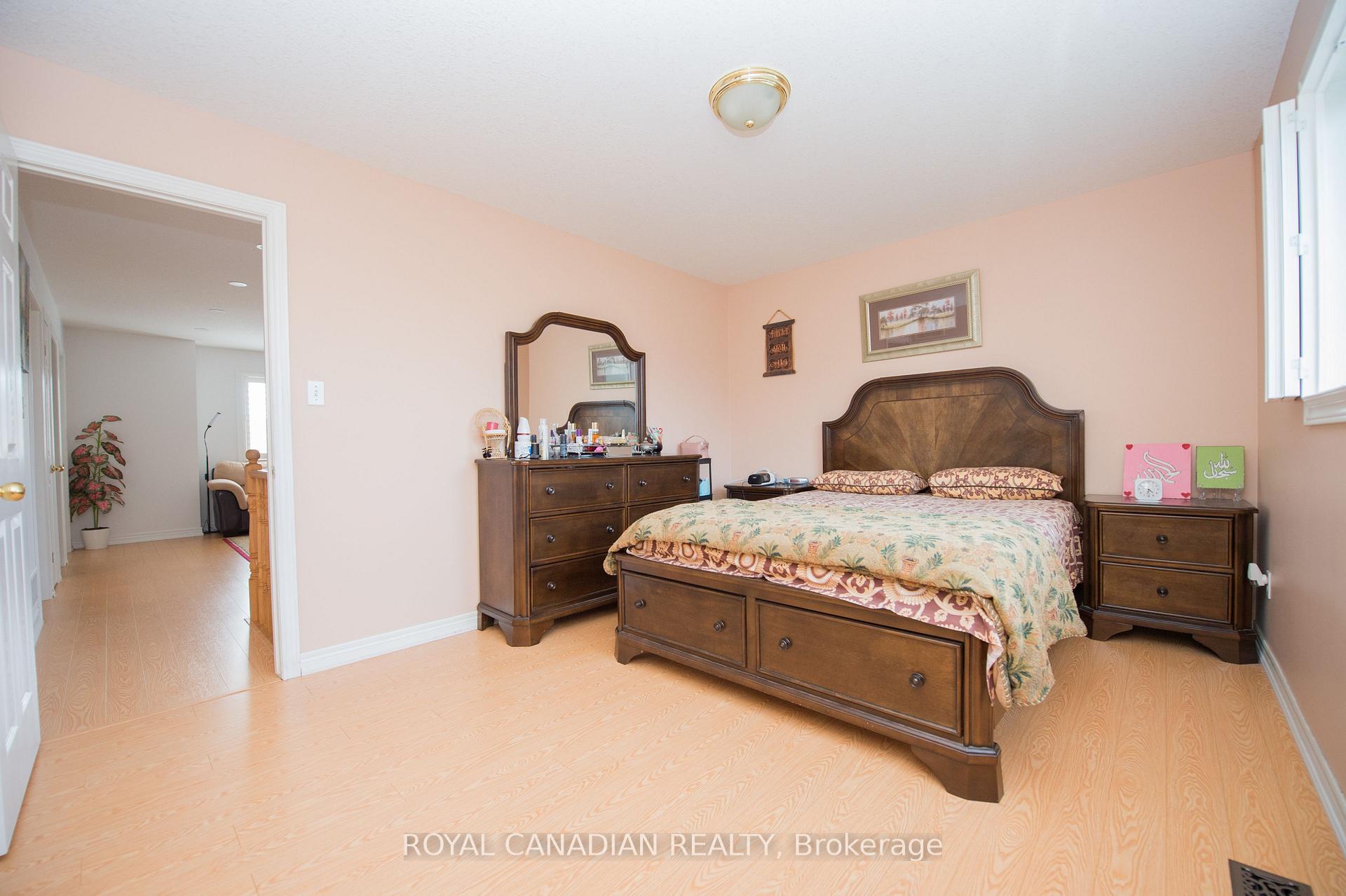 Photo 29 of Unit 13, 78 Peachwood Crescent, Hamilton, Stoney Creek — HOMEH