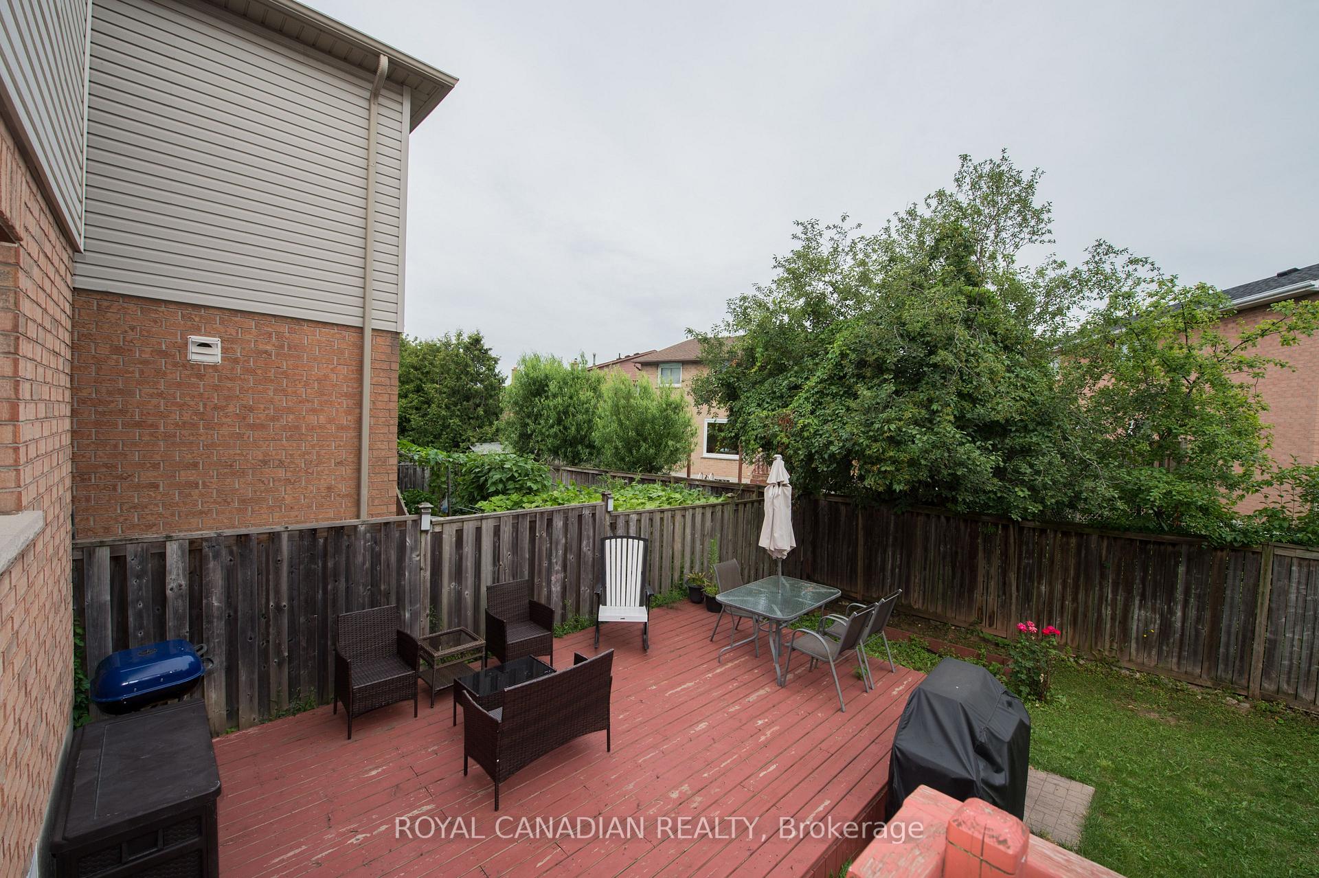 Photo 37 of Unit 13, 78 Peachwood Crescent, Hamilton, Stoney Creek — HOMEH