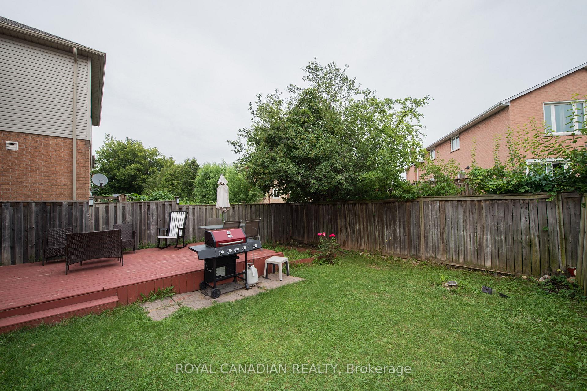 Photo 39 of Unit 13, 78 Peachwood Crescent, Hamilton, Stoney Creek — HOMEH