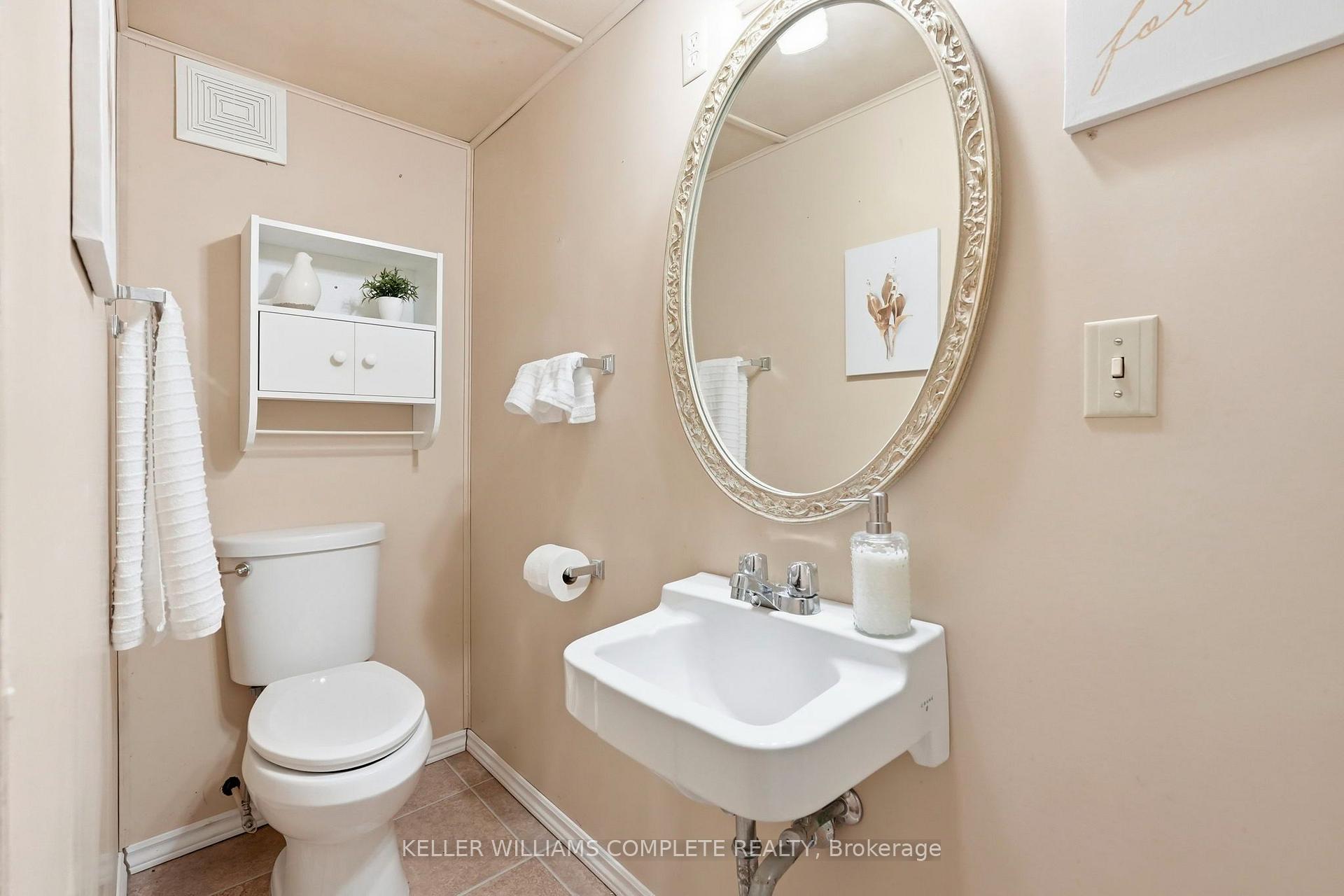 Photo 27 of 70 Floresta Court, Hamilton, Ancaster — HOMEH