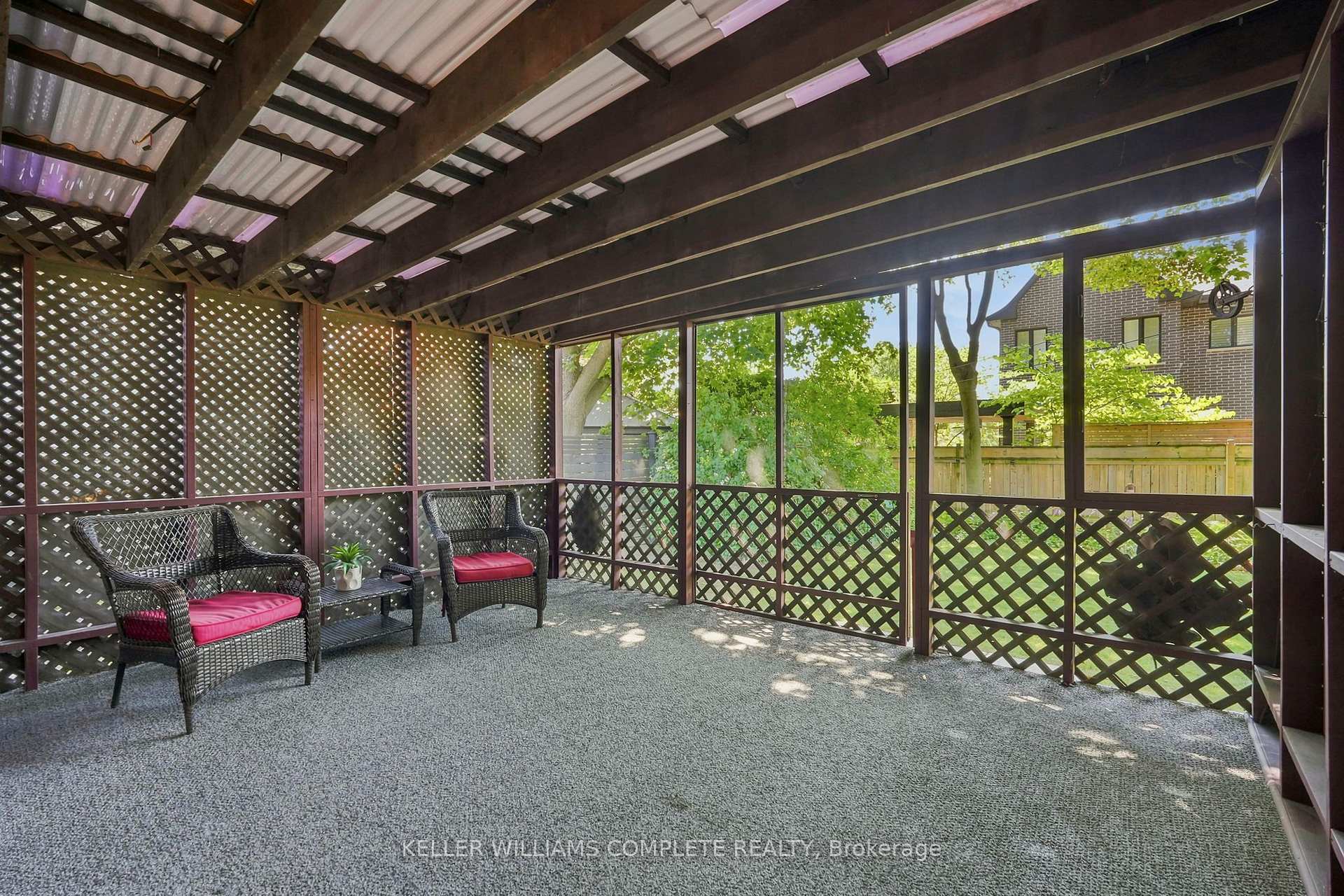 Photo 30 of 70 Floresta Court, Hamilton, Ancaster — HOMEH