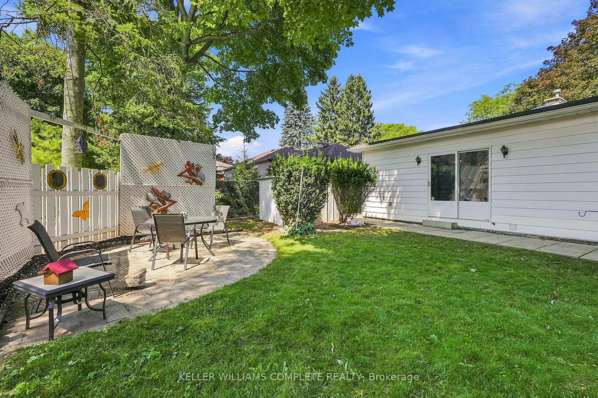 Photo 34 of 70 Floresta Court, Hamilton, Ancaster — HOMEH