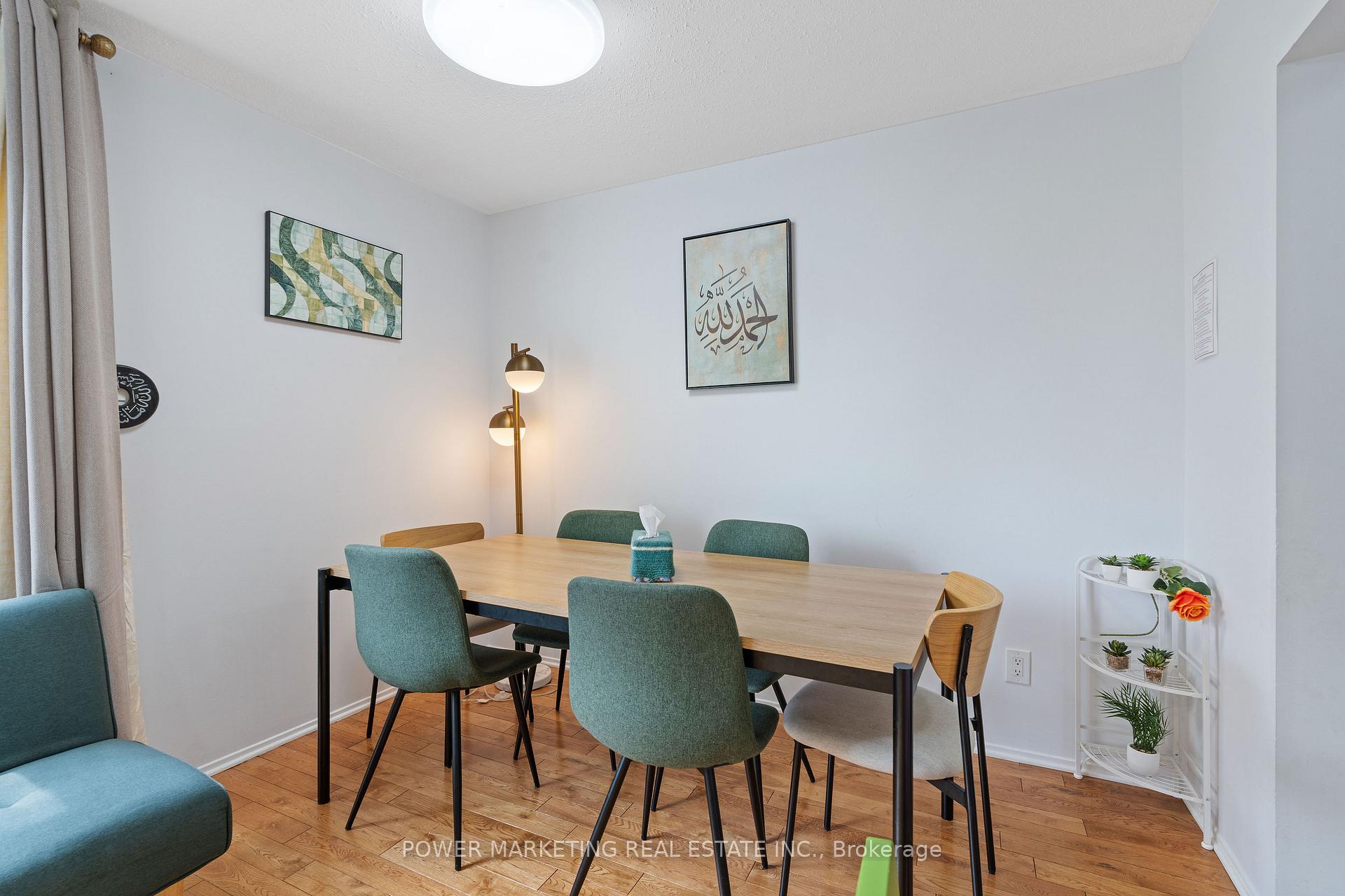 Photo 4 of 10 Bujold Court, Ottawa, Kanata - Katimavik — HOMEH