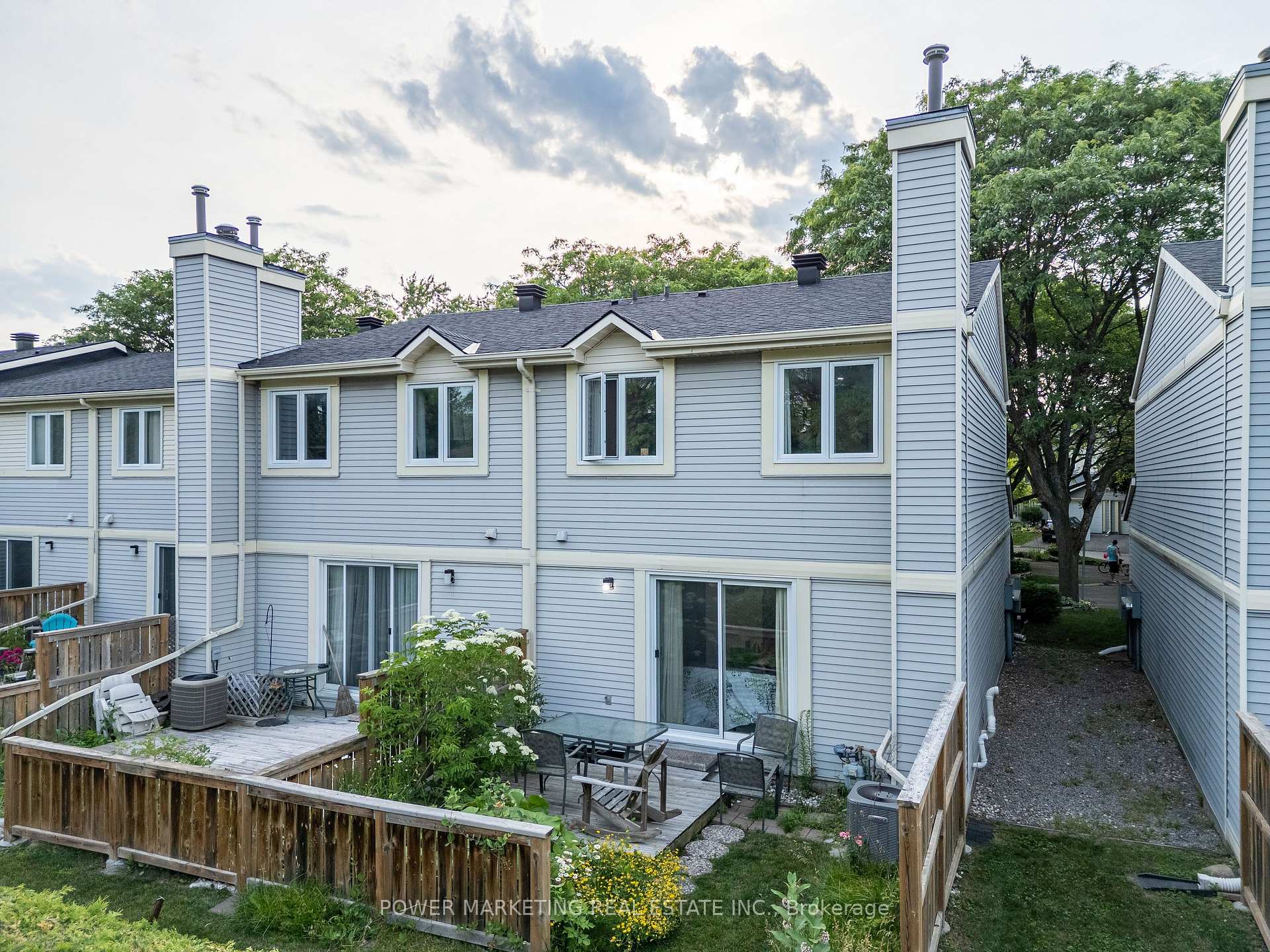 Photo 22 of 10 Bujold Court, Ottawa, Kanata - Katimavik — HOMEH