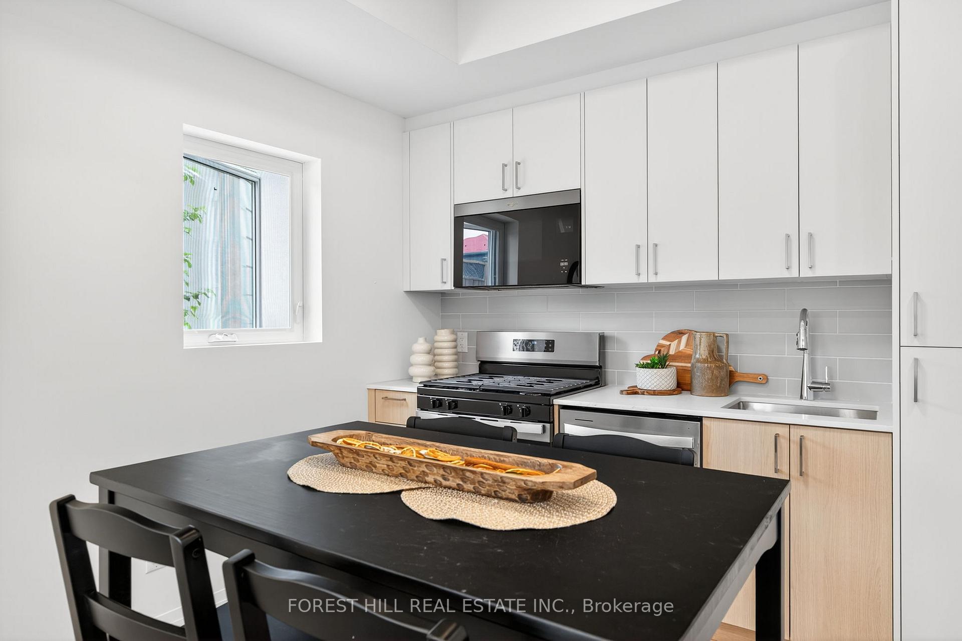 Photo 7 of Unit D, 52 Albright Avenue, Etobicoke, Alderwood — HOMEH