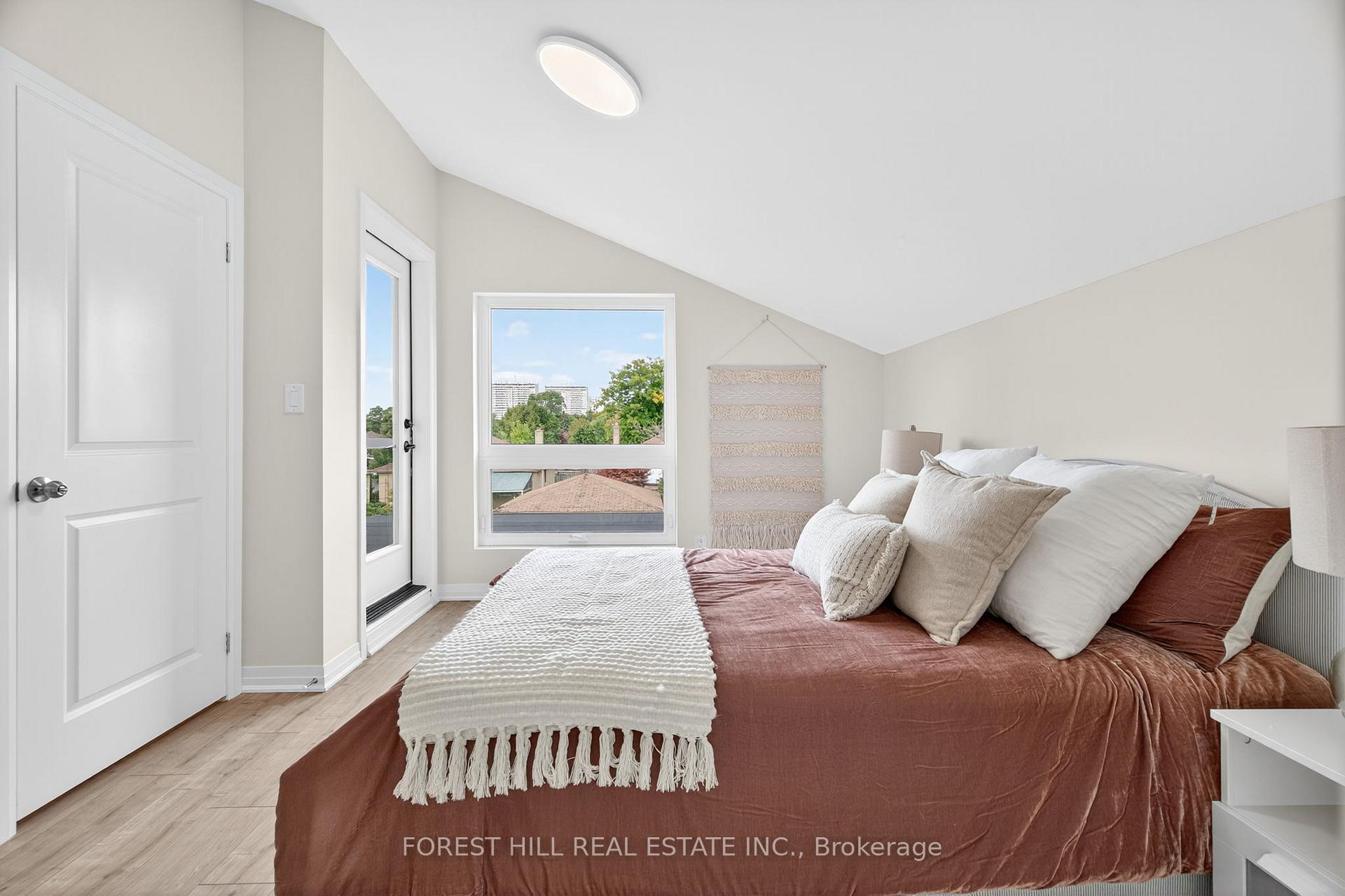 Photo 21 of Unit D, 52 Albright Avenue, Etobicoke, Alderwood — HOMEH