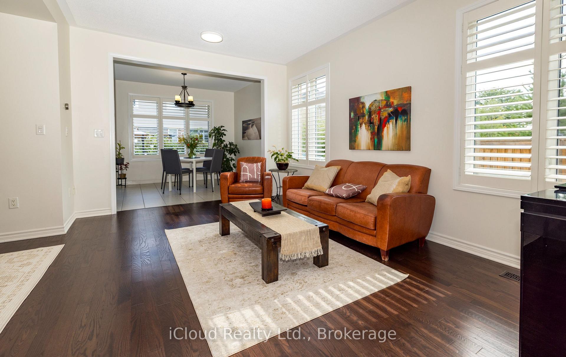 Photo 5 of 954 Penson Crescent, Milton, Coates — HOMEH