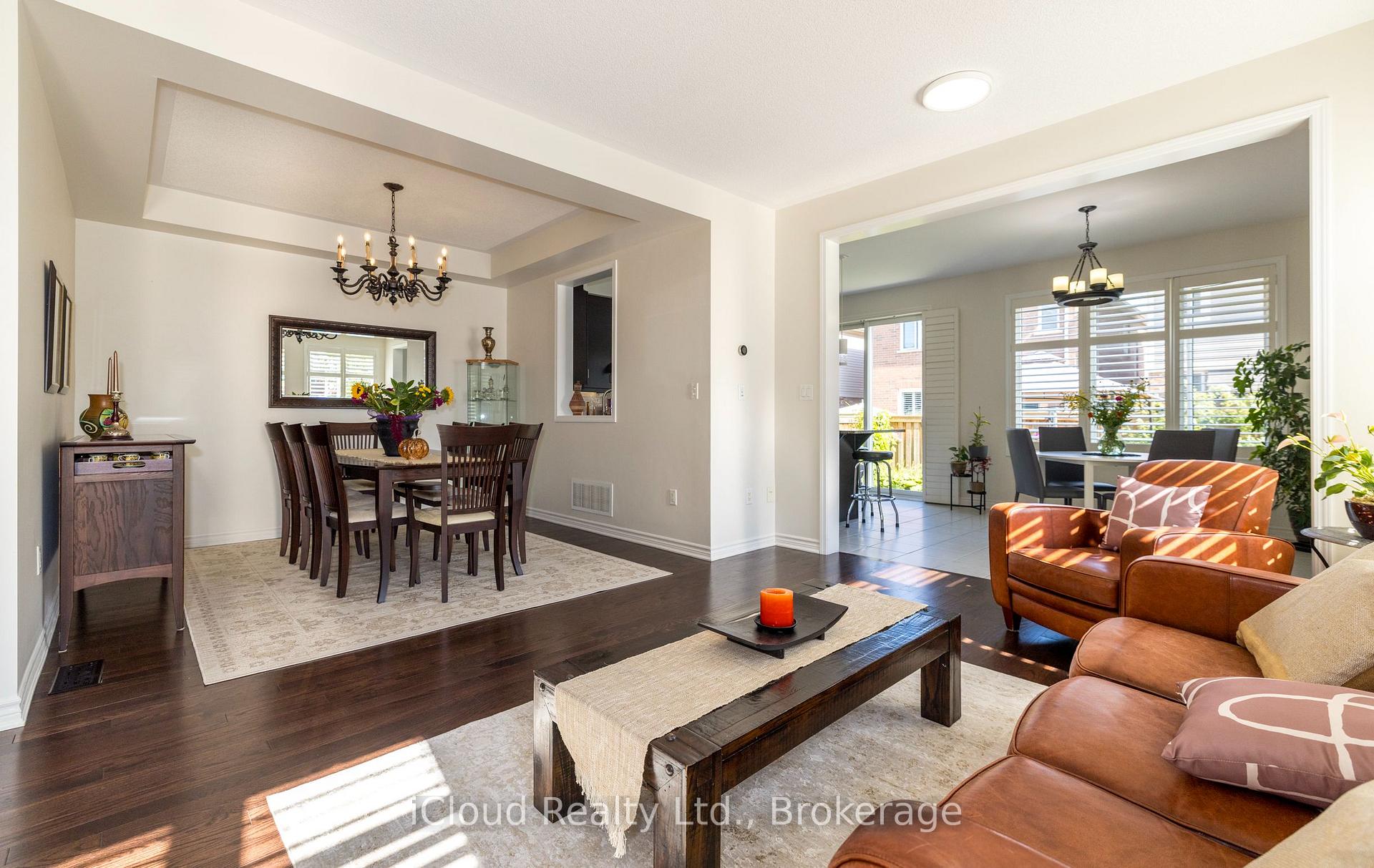 Photo 6 of 954 Penson Crescent, Milton, Coates — HOMEH