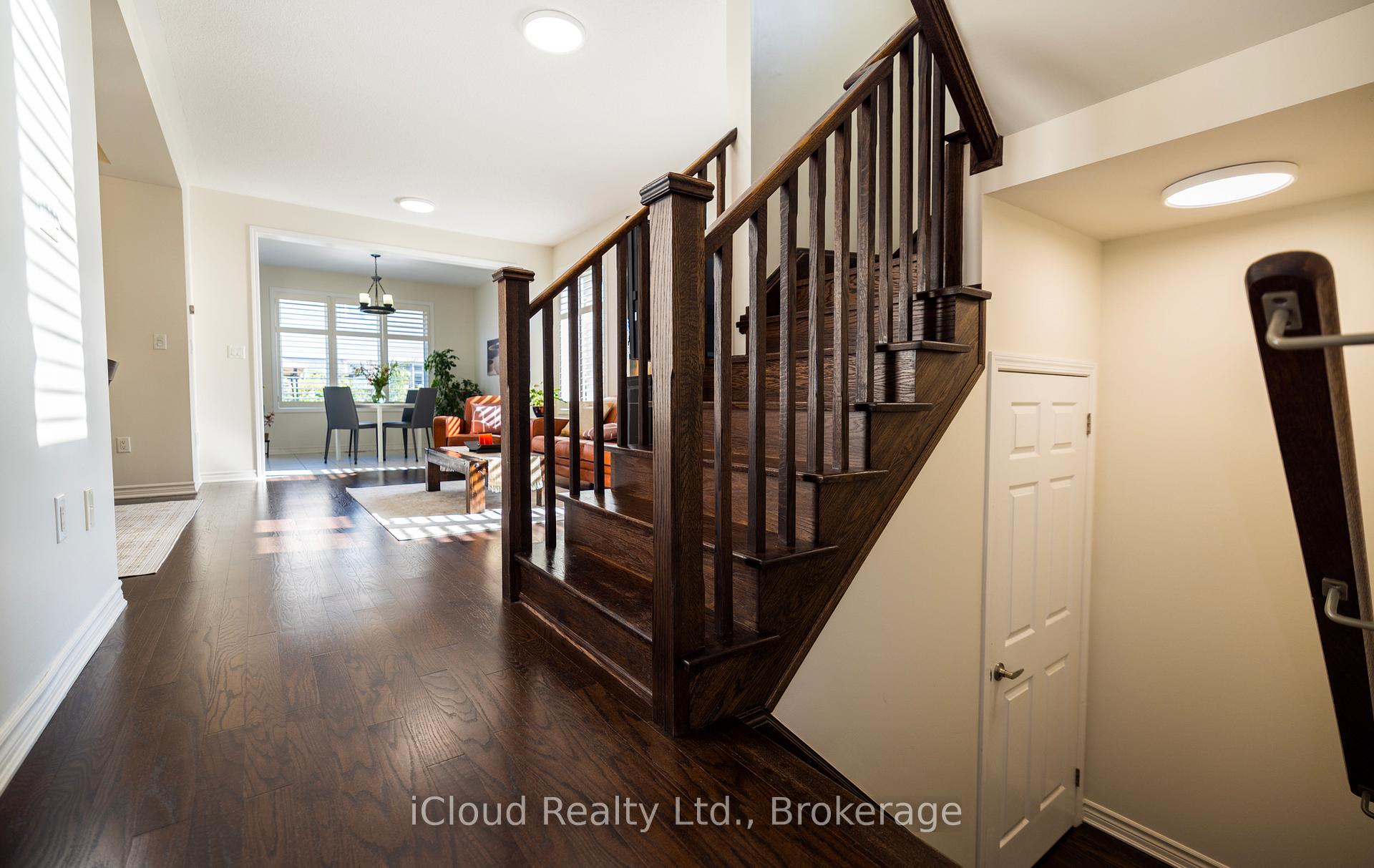 Photo 29 of 954 Penson Crescent, Milton, Coates — HOMEH
