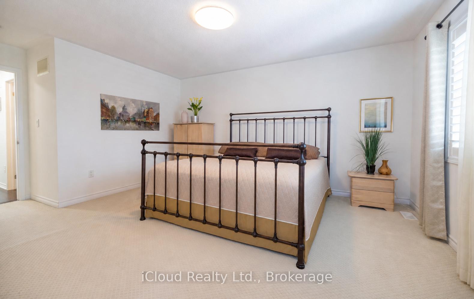 Photo 33 of 954 Penson Crescent, Milton, Coates — HOMEH