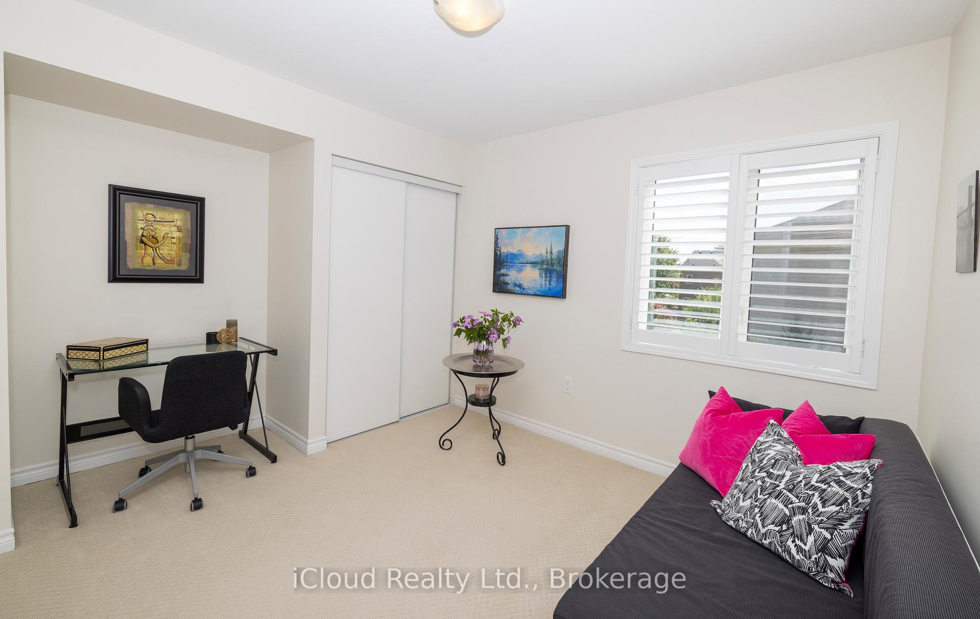Photo 37 of 954 Penson Crescent, Milton, Coates — HOMEH
