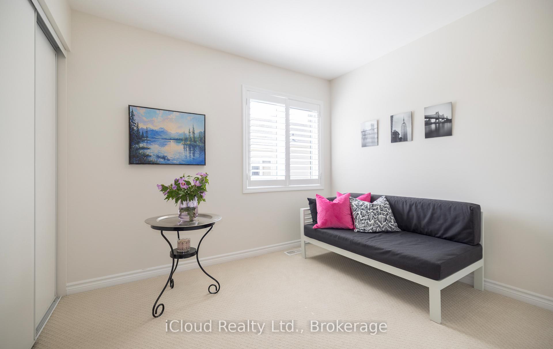 Photo 38 of 954 Penson Crescent, Milton, Coates — HOMEH