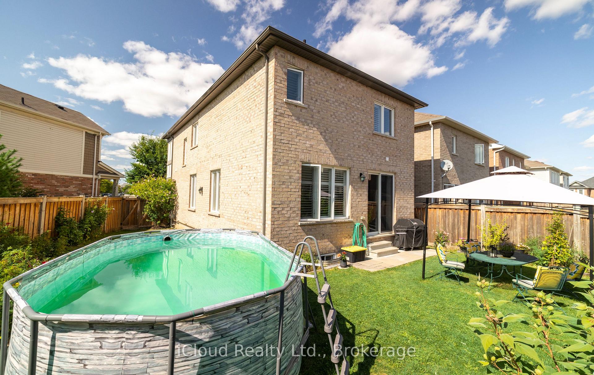 Photo 39 of 954 Penson Crescent, Milton, Coates — HOMEH