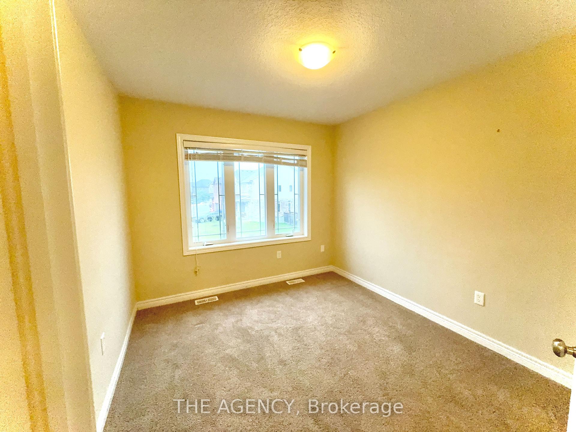 Photo 33 of 20 Drone Crescent, Guelph, Willow West/Sugarbush/West Acres — HOMEH