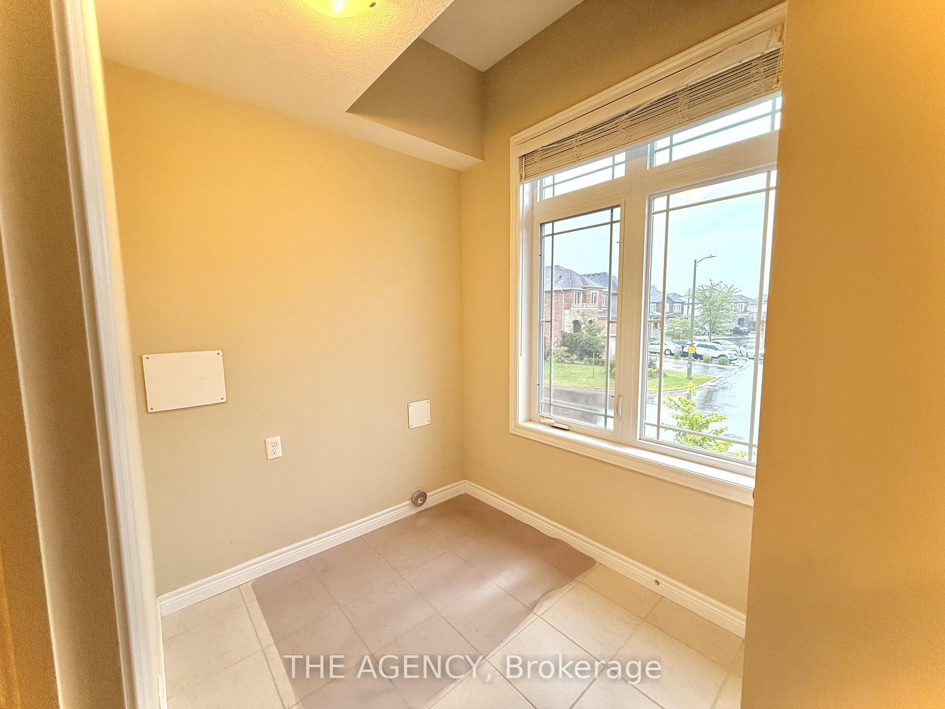 Photo 37 of 20 Drone Crescent, Guelph, Willow West/Sugarbush/West Acres — HOMEH