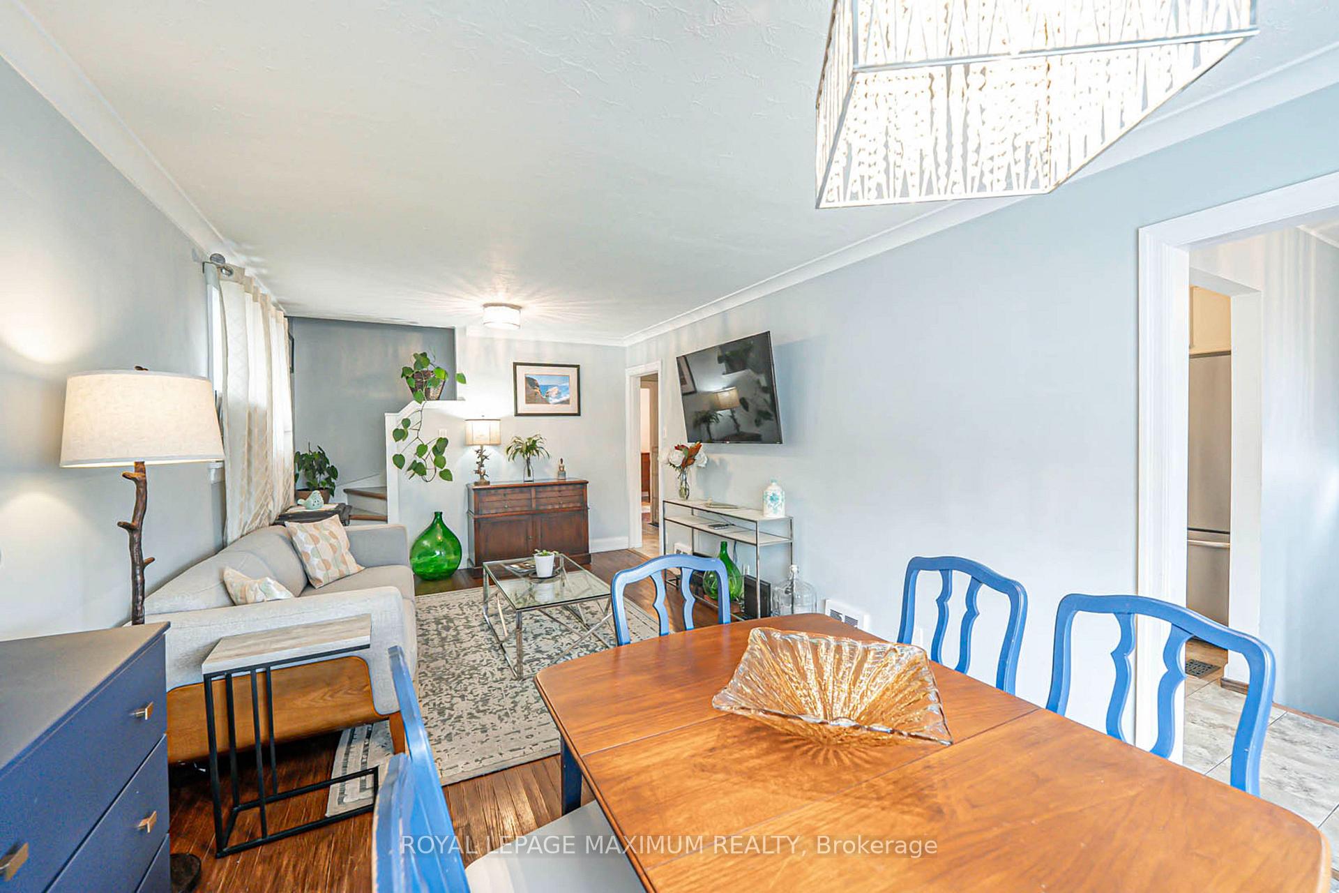 Photo 4 of 2113 Keele Street, North York, Beechborough-Greenbrook — HOMEH