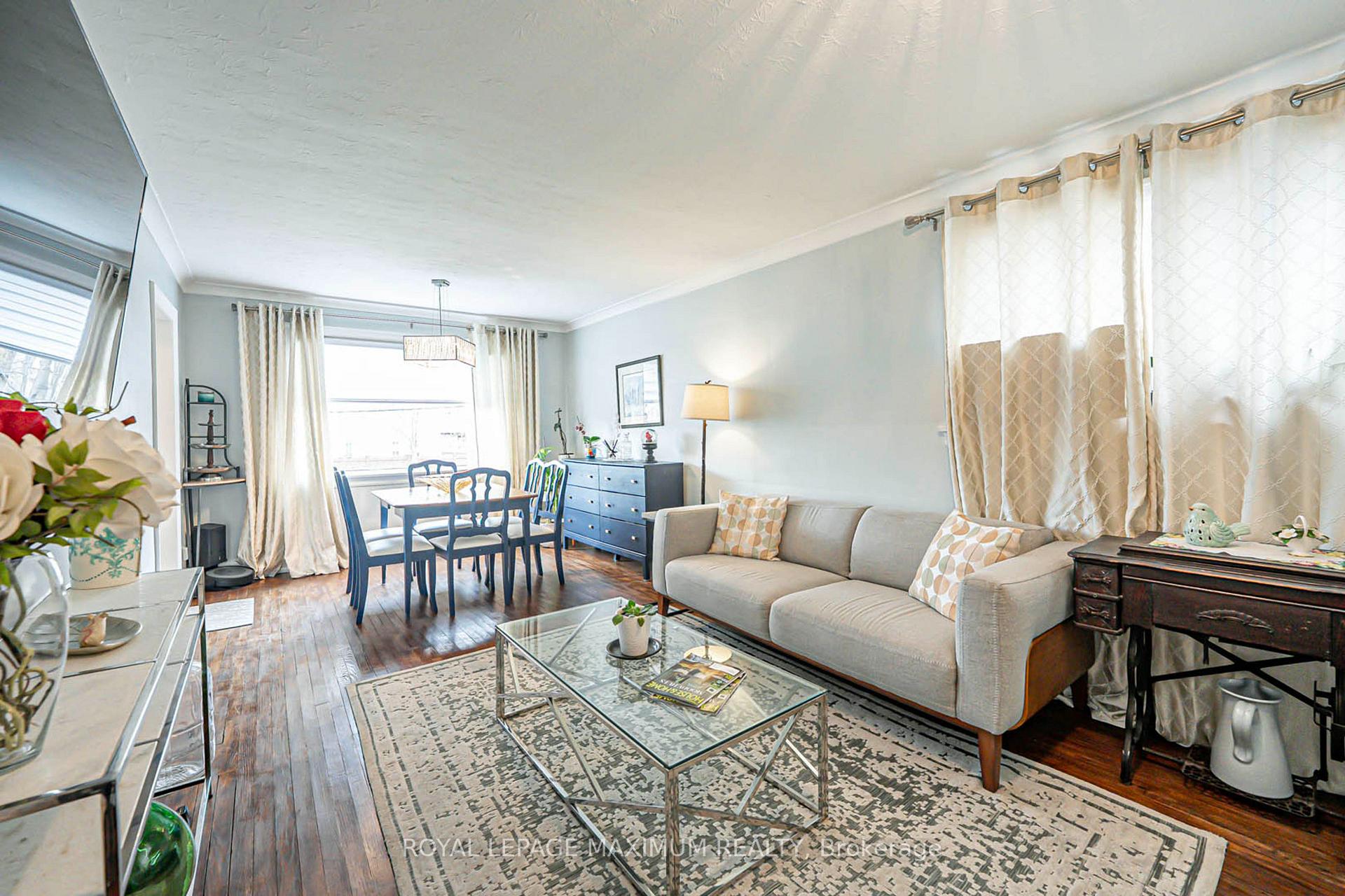 Photo 8 of 2113 Keele Street, North York, Beechborough-Greenbrook — HOMEH