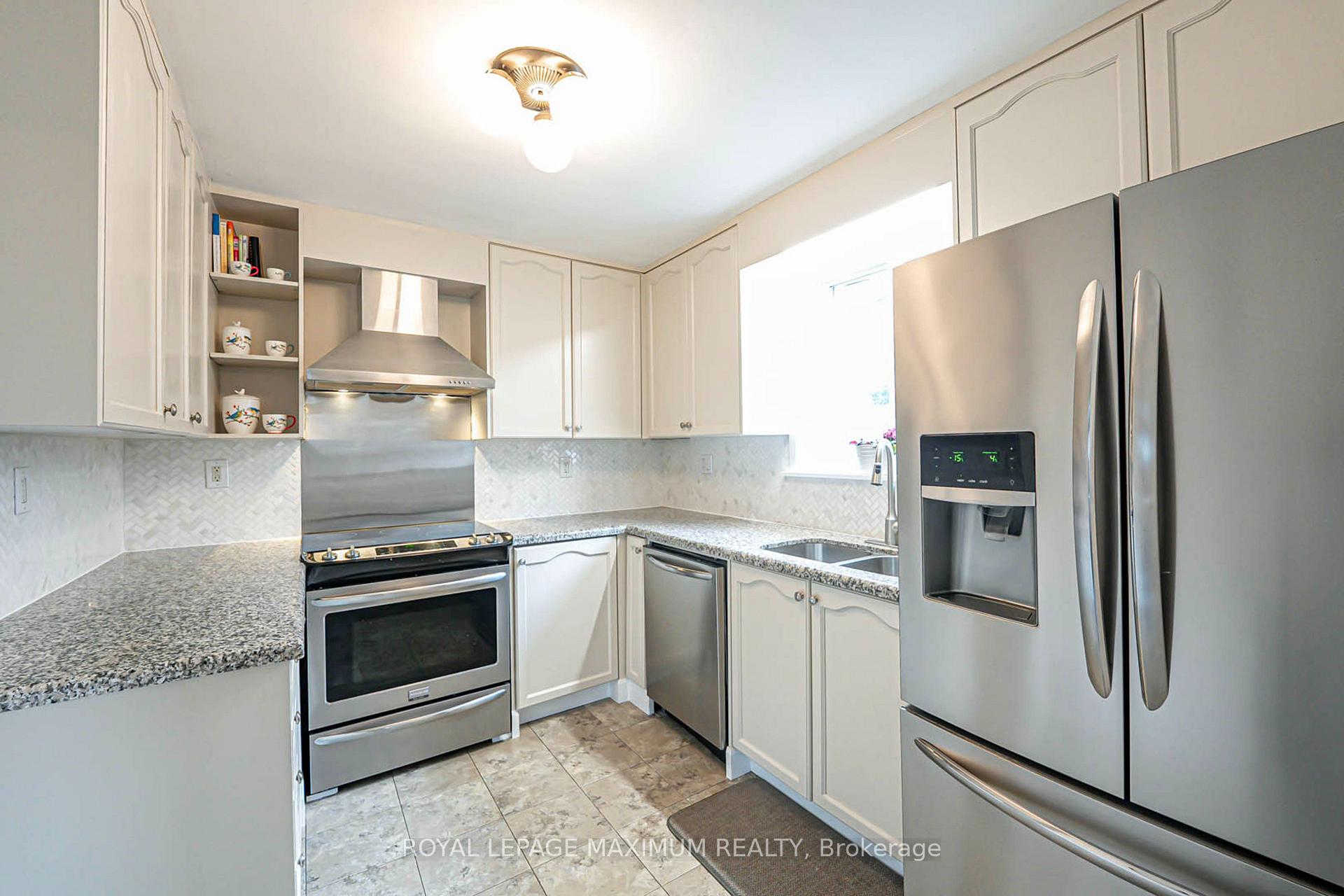 Photo 11 of 2113 Keele Street, North York, Beechborough-Greenbrook — HOMEH