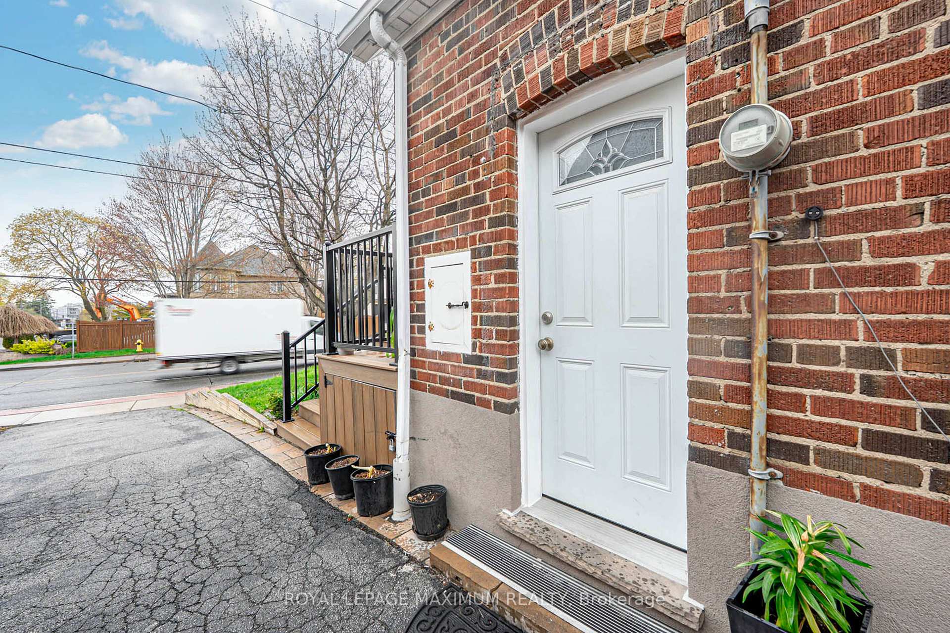 Photo 21 of 2113 Keele Street, North York, Beechborough-Greenbrook — HOMEH