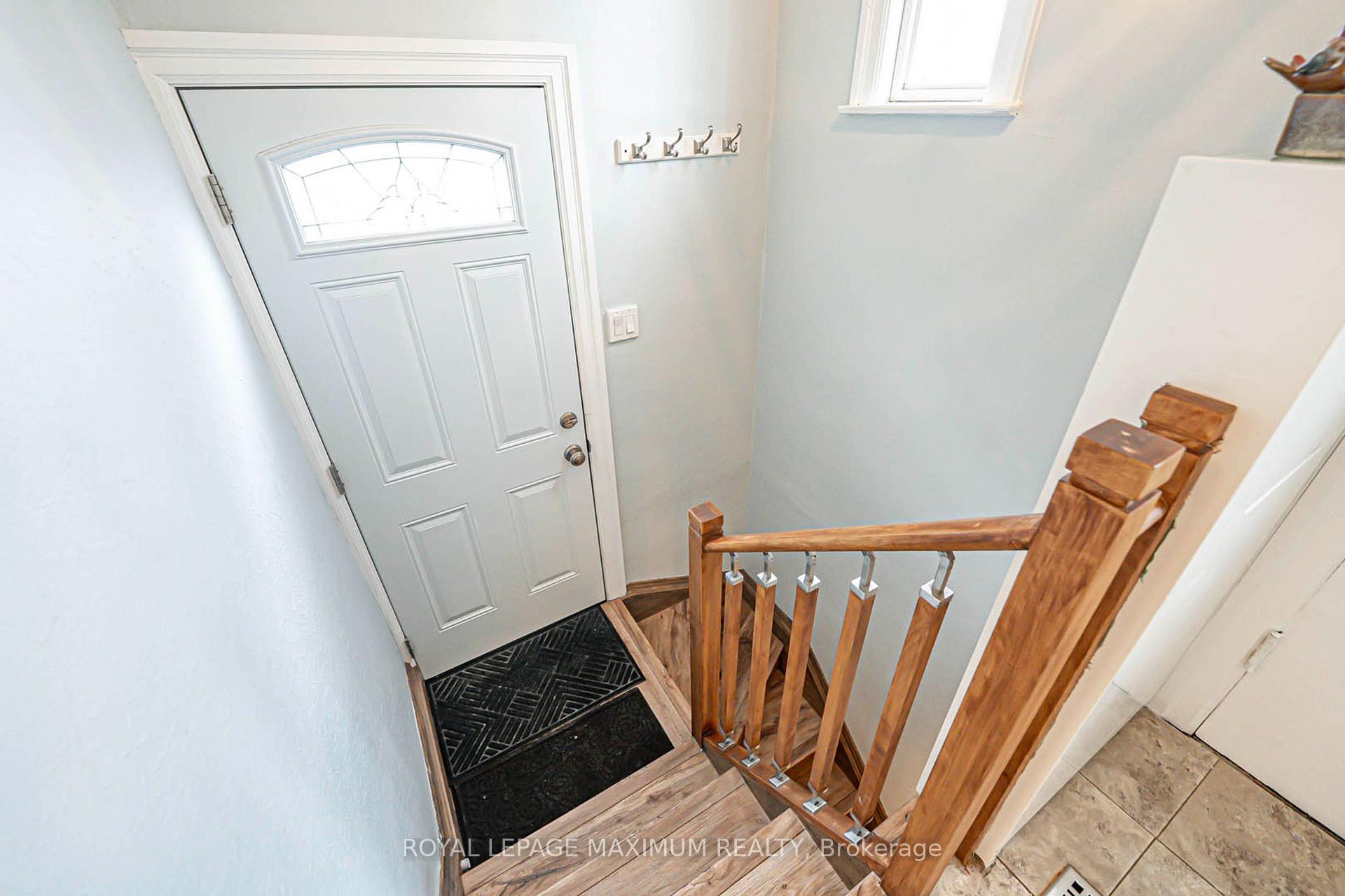 Photo 22 of 2113 Keele Street, North York, Beechborough-Greenbrook — HOMEH