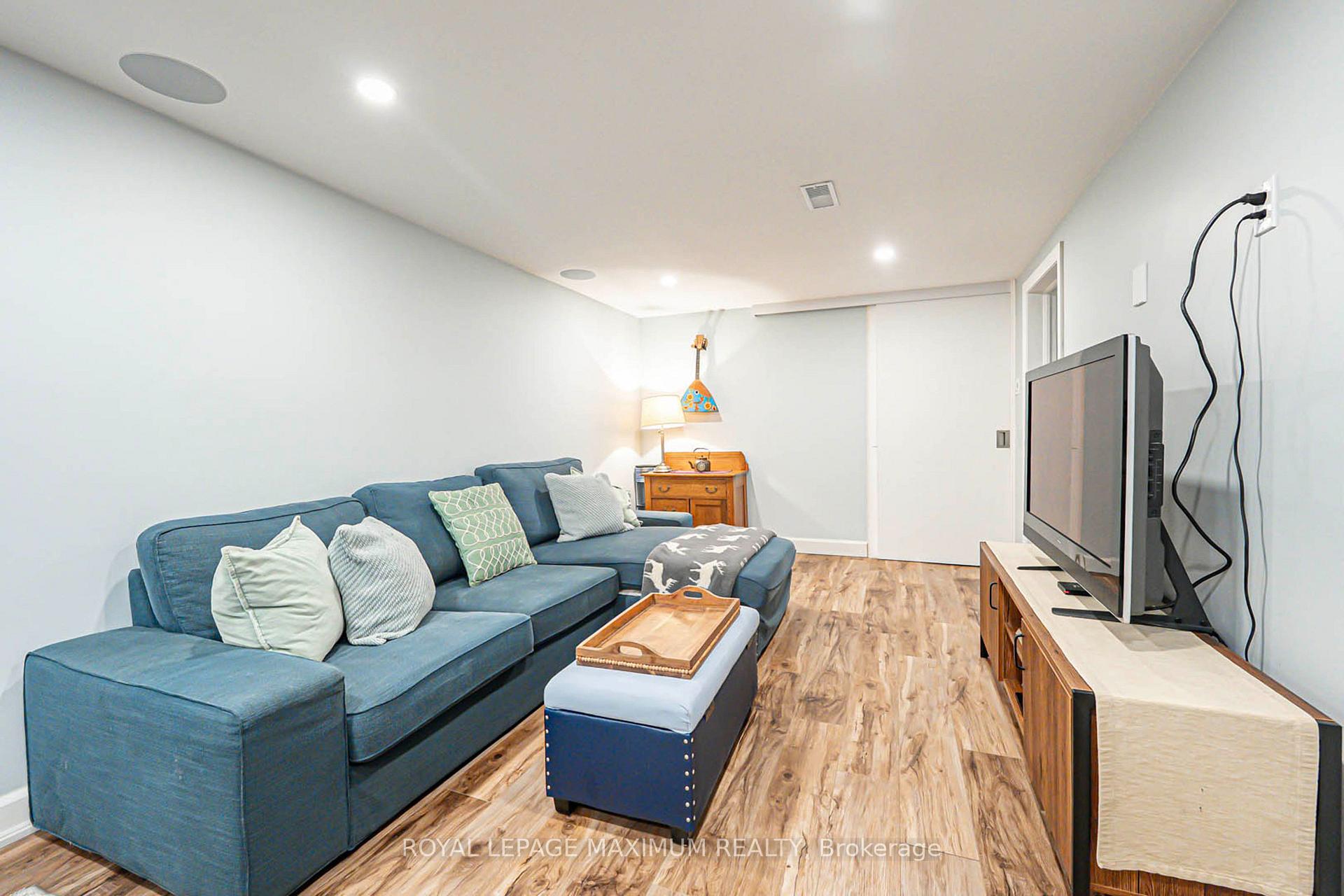 Photo 27 of 2113 Keele Street, North York, Beechborough-Greenbrook — HOMEH