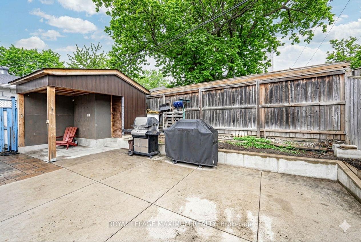 Photo 38 of 2113 Keele Street, North York, Beechborough-Greenbrook — HOMEH