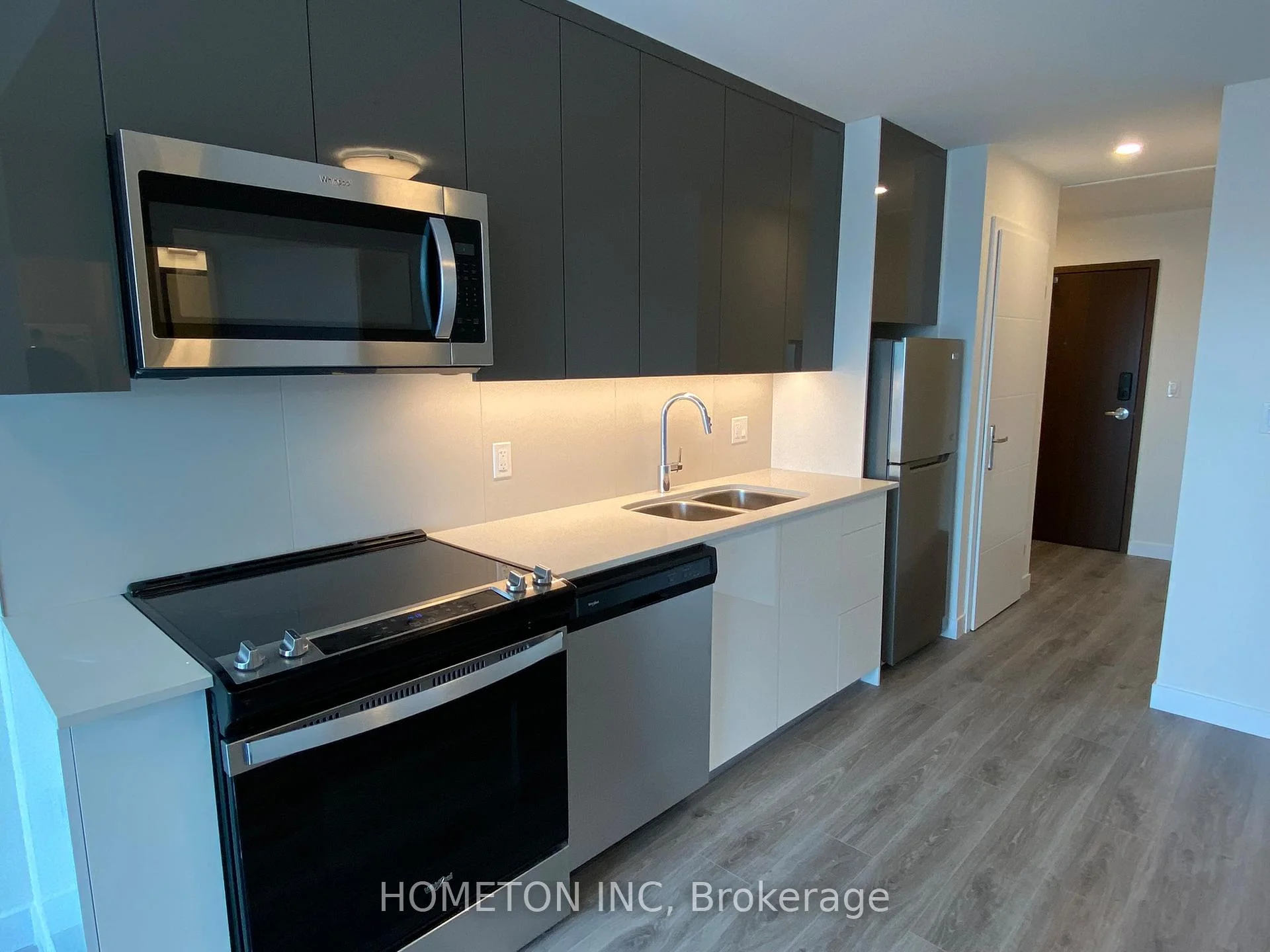 Photo 3 of Unit 1603, 60 Frederick Street, Kitchener, Civic Centre — HOMEH