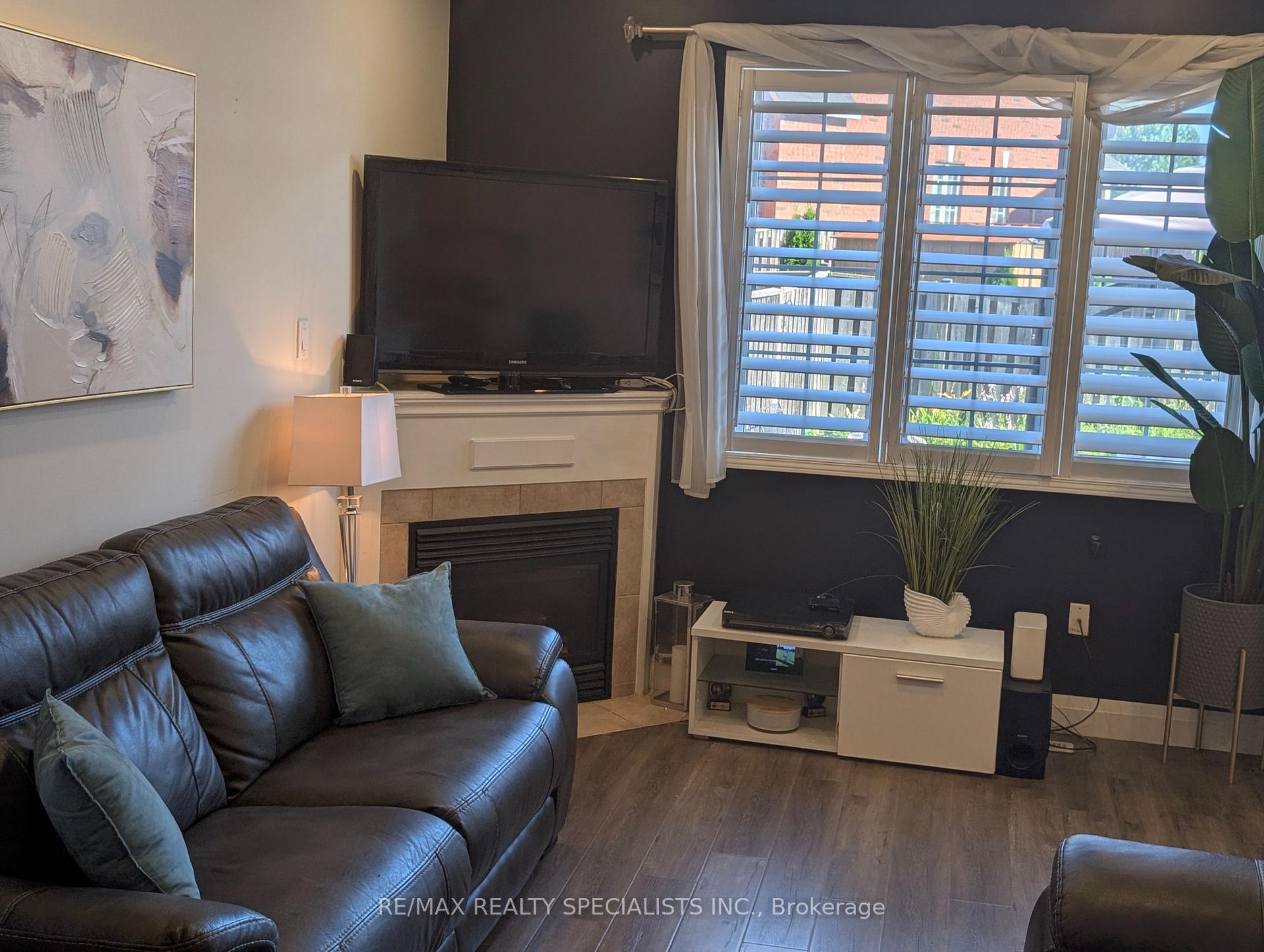 Photo 30 of 20 Thorp Crescent, Ajax, Central West — HOMEH