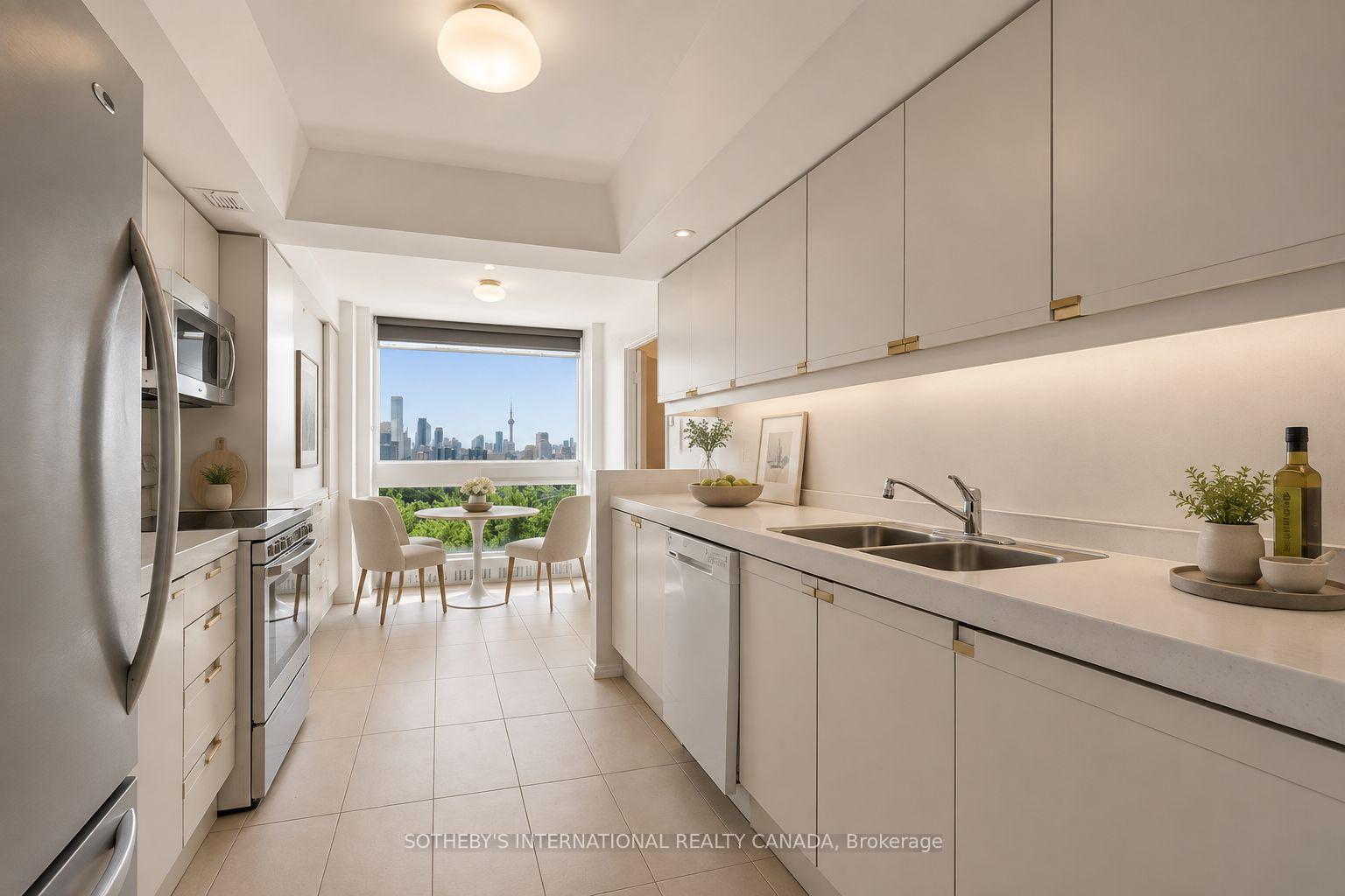 Photo 10 of Unit 902, 61 St Clair Avenue W, Toronto, Yonge-St. Clair — HOMEH