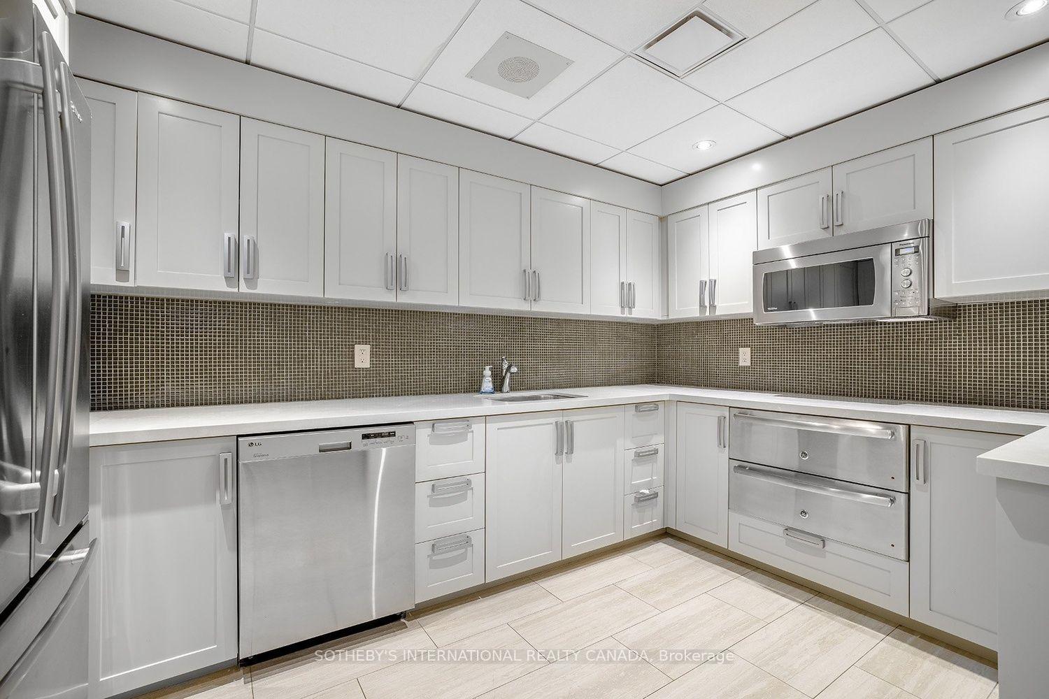 Photo 53 of Unit 902, 61 St Clair Avenue W, Toronto, Yonge-St. Clair — HOMEH