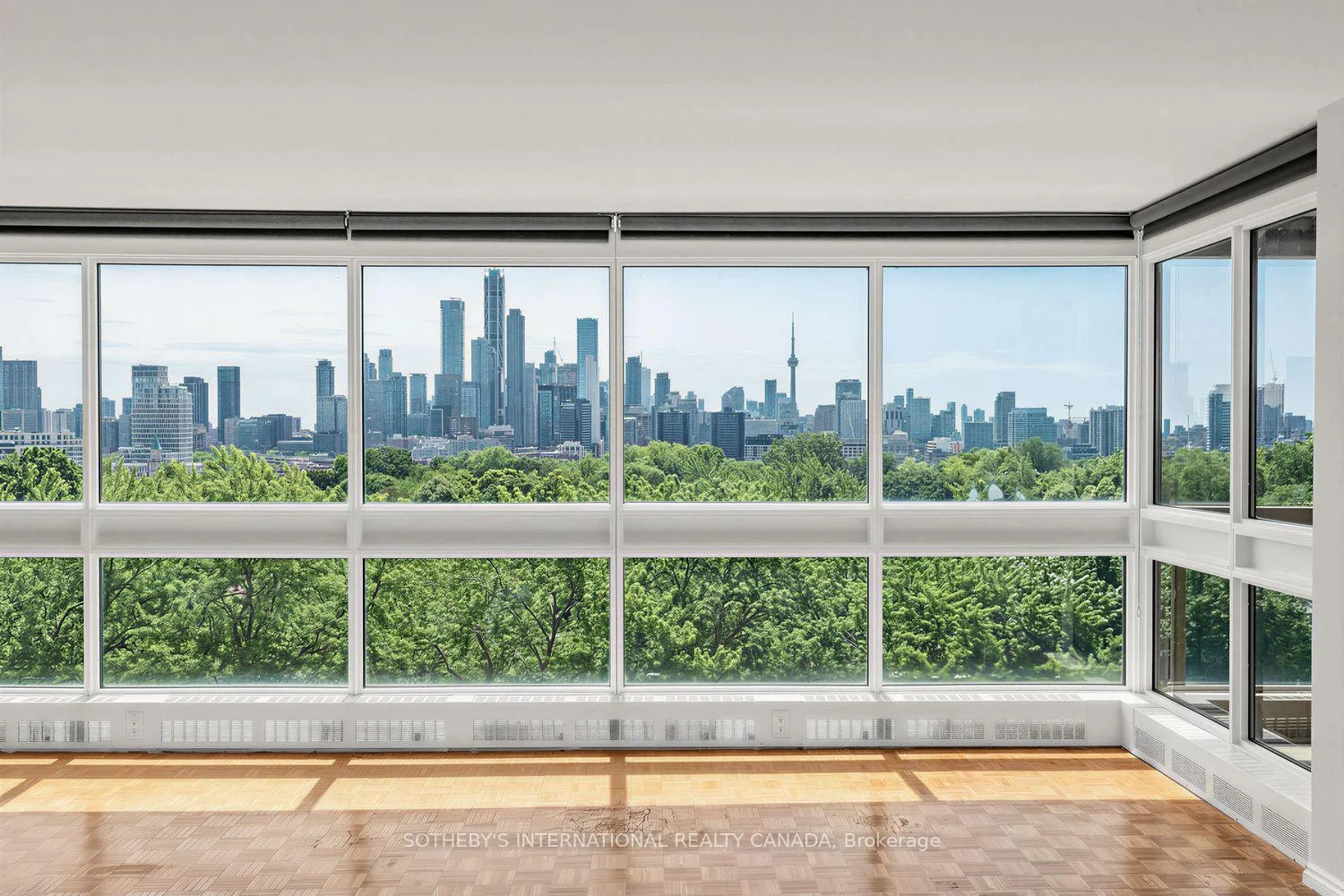 Photo 8 of Unit 902, 61 St Clair Avenue W, Toronto, Yonge-St. Clair — HOMEH
